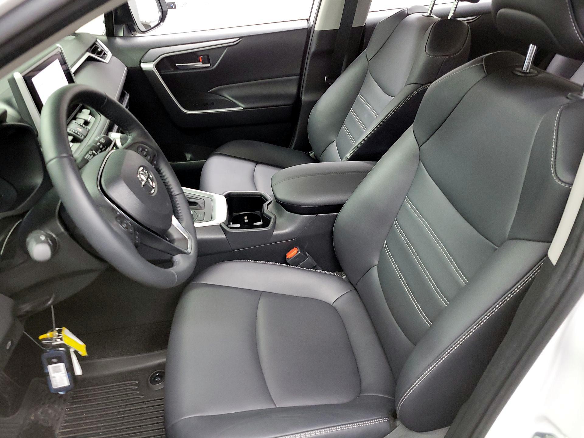 Thumbnail: 2024 Toyota RAV4 - 11