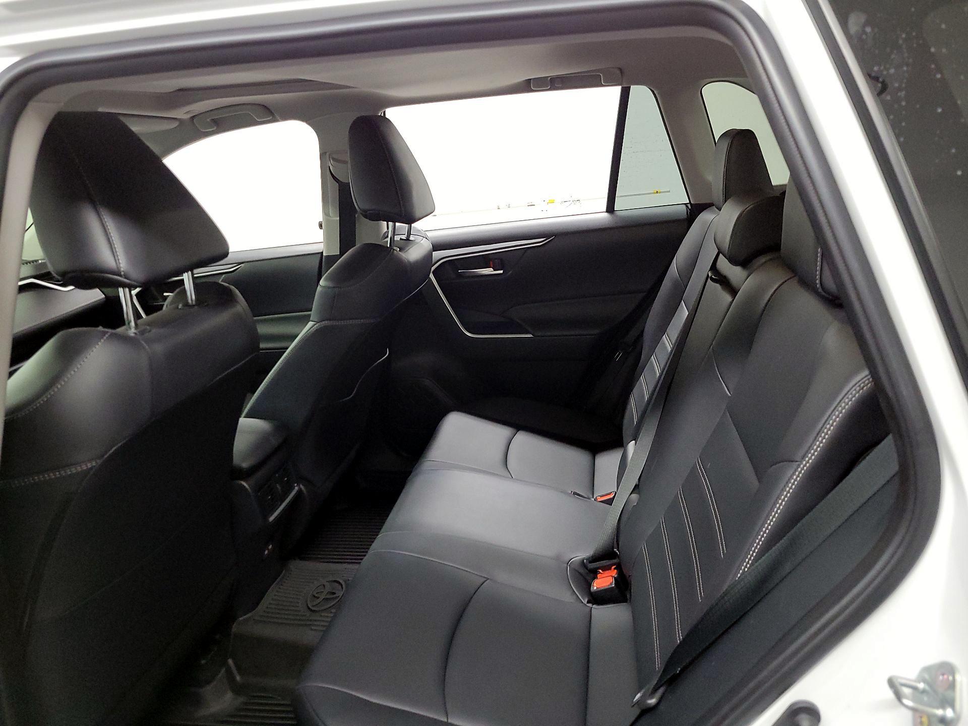 Thumbnail: 2024 Toyota RAV4 - 17