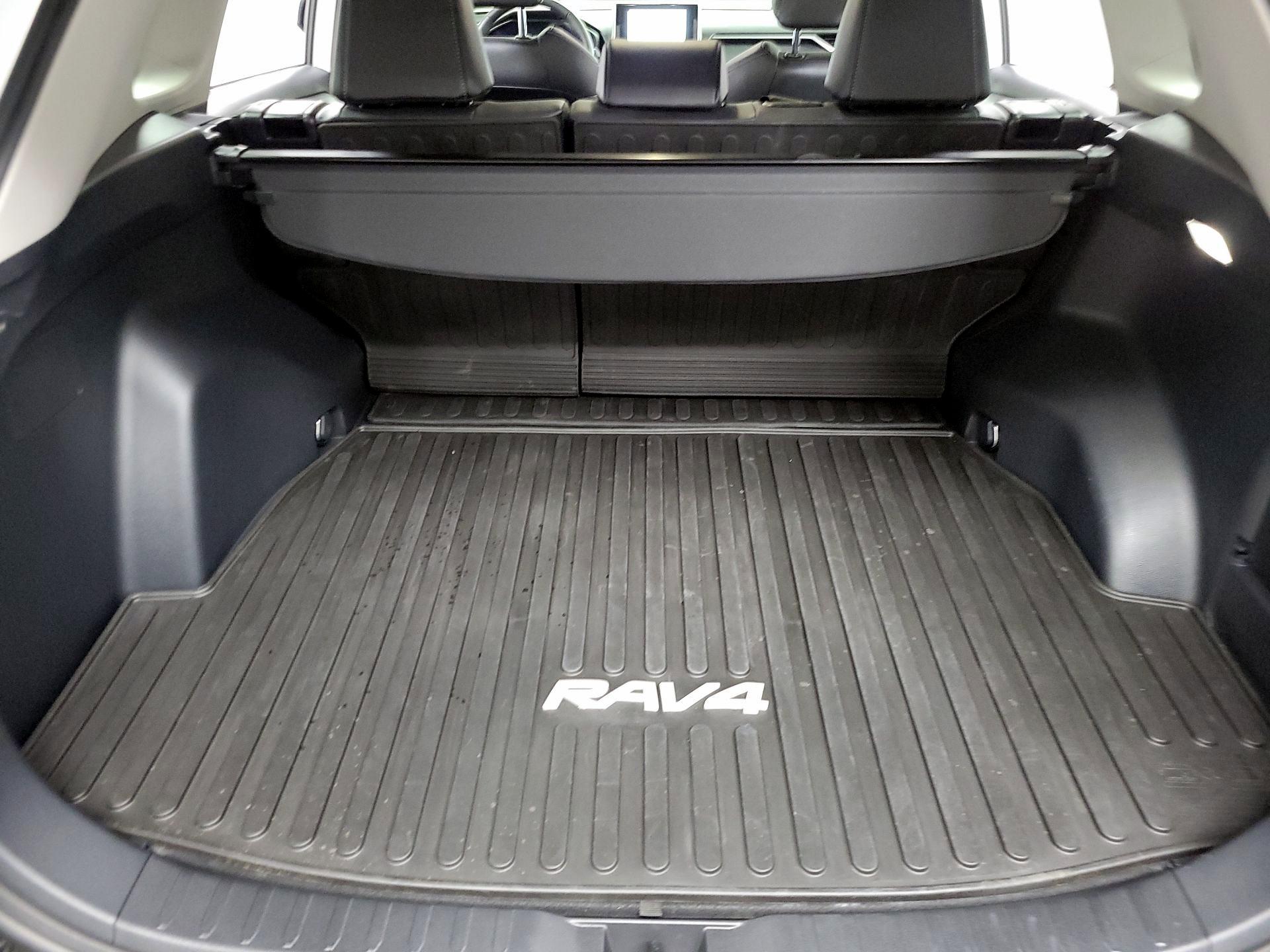 Thumbnail: 2024 Toyota RAV4 - 18