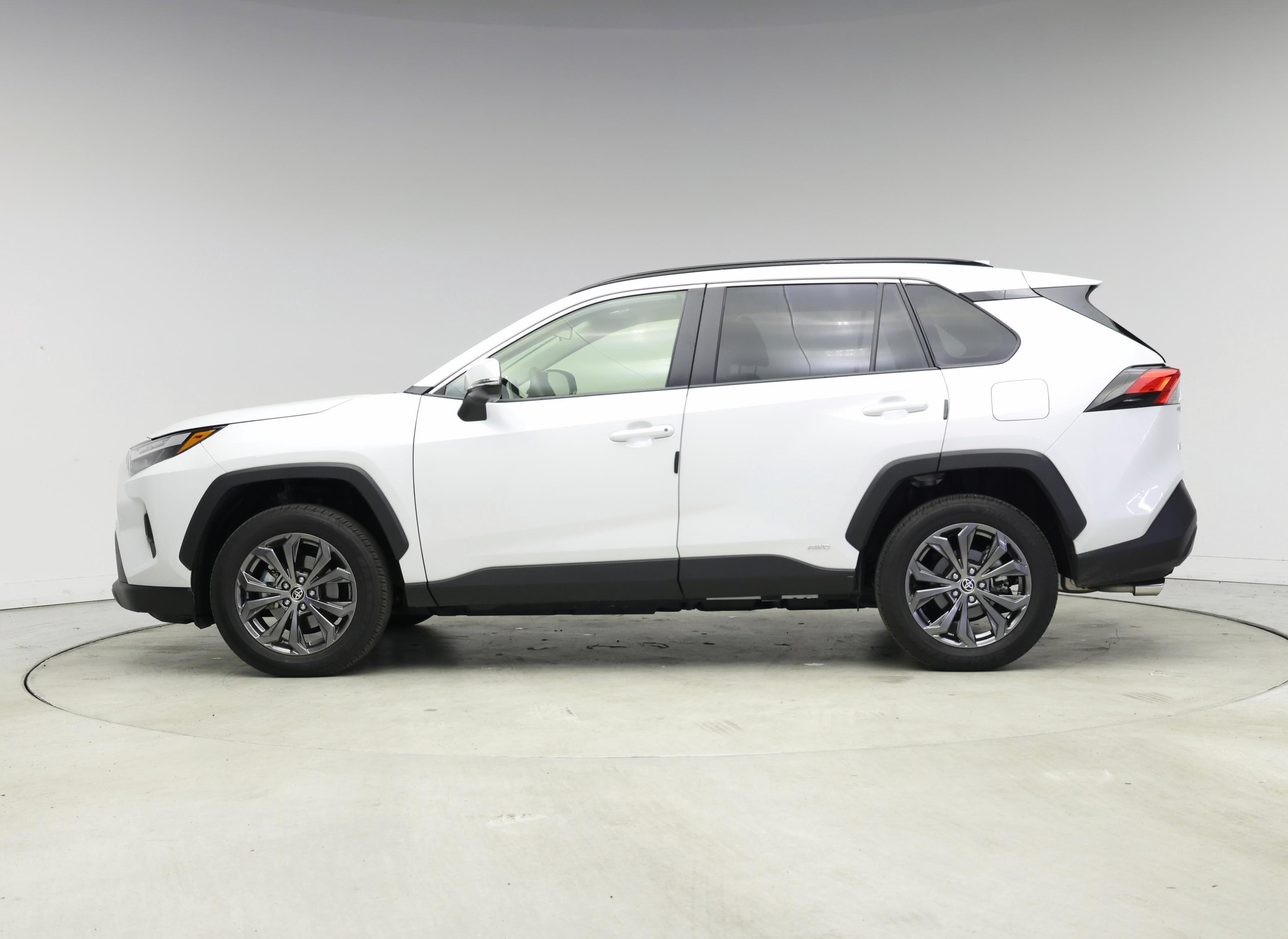 Thumbnail: 2024 Toyota RAV4 - 3