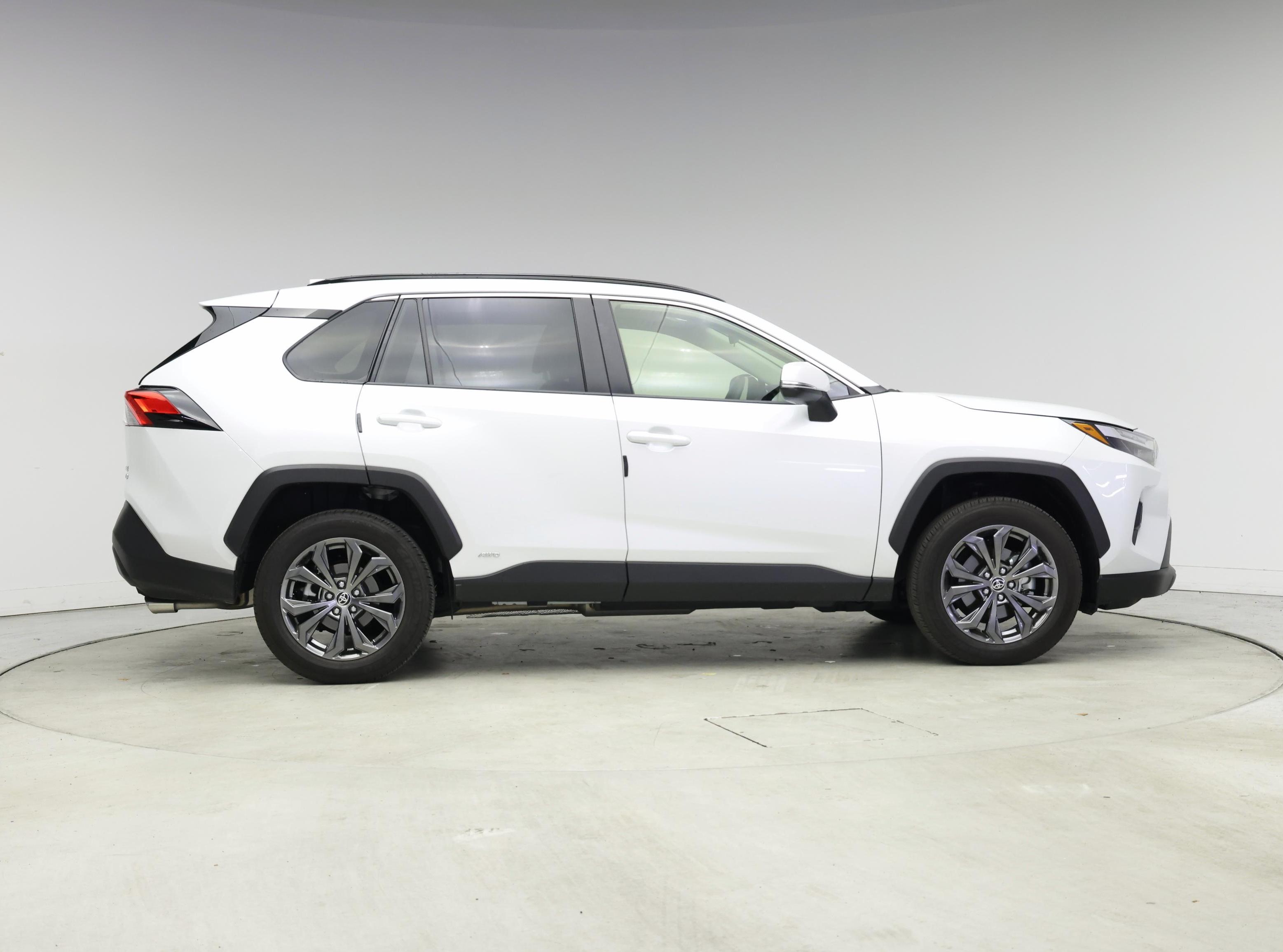 Thumbnail: 2024 Toyota RAV4 - 7