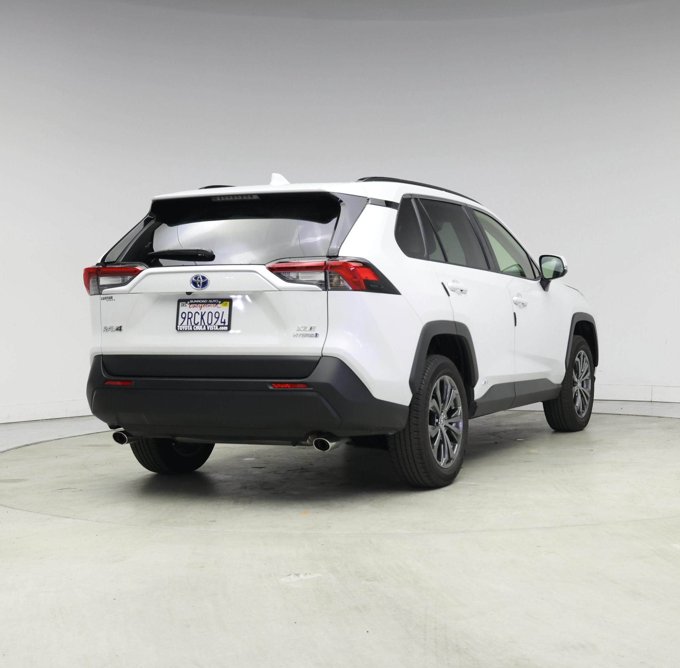 Thumbnail: 2024 Toyota RAV4 - 8