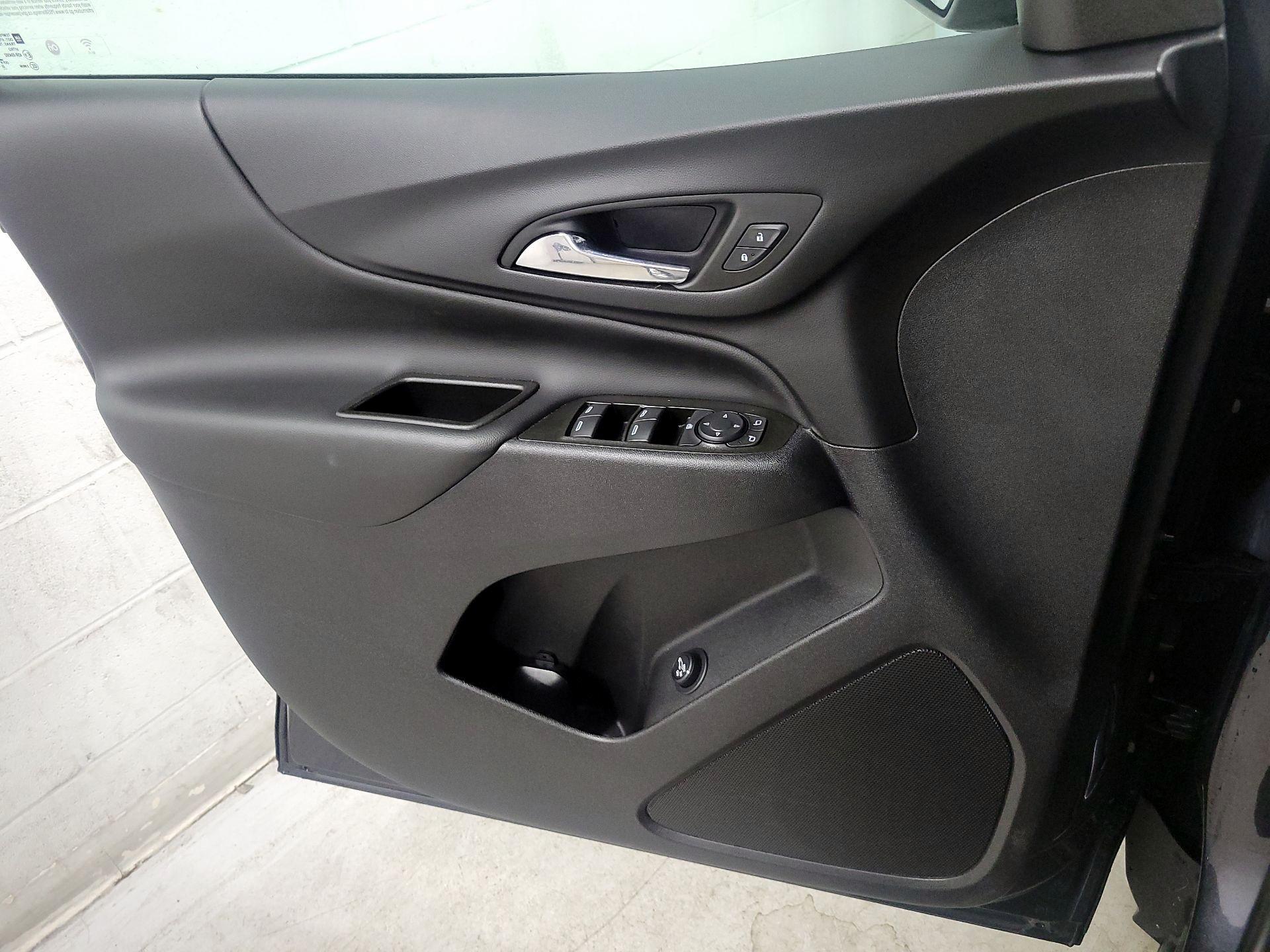 Thumbnail: 2023 Chevrolet Equinox - 12