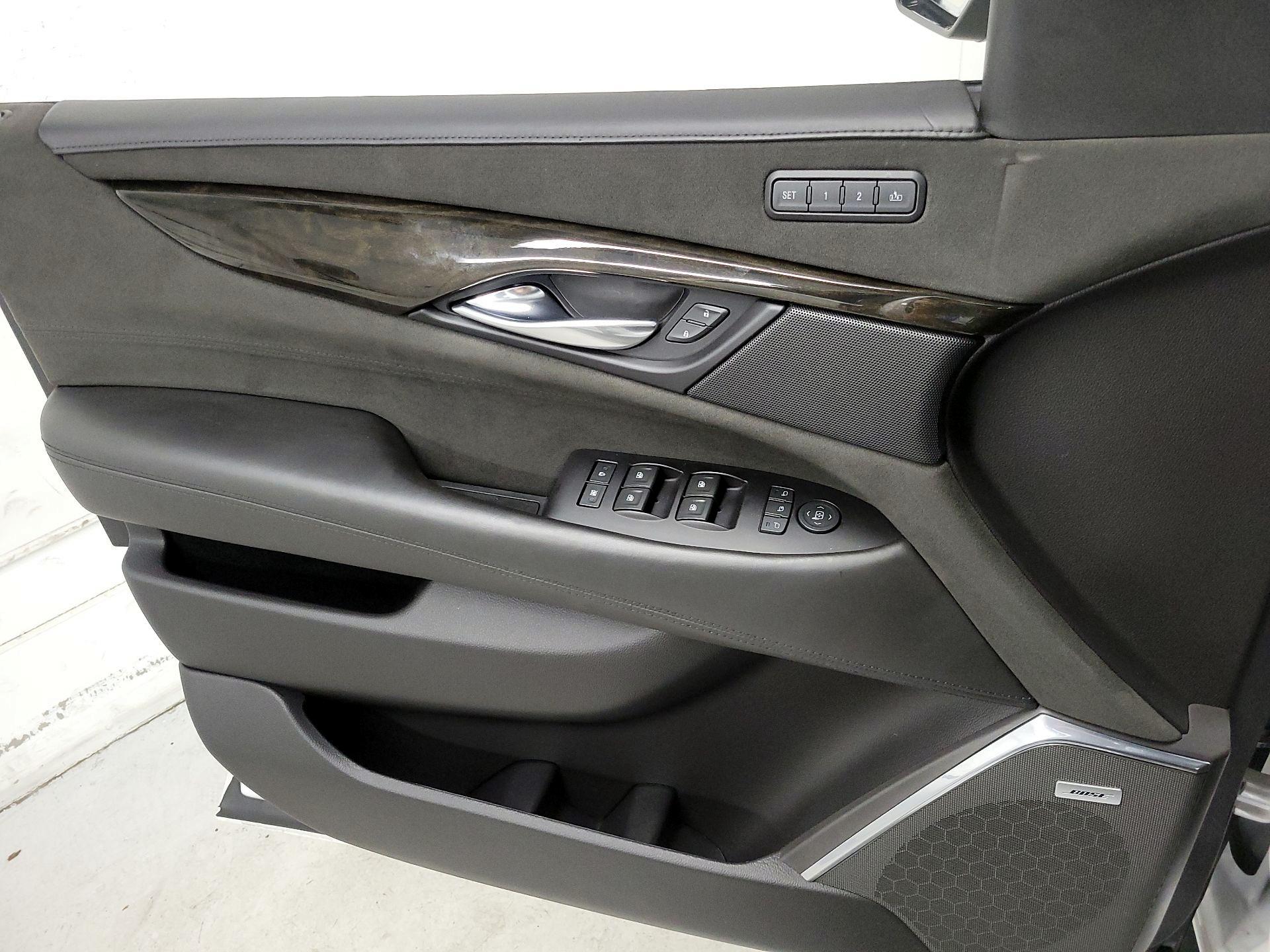 Thumbnail: 2018 Cadillac Escalade - 12