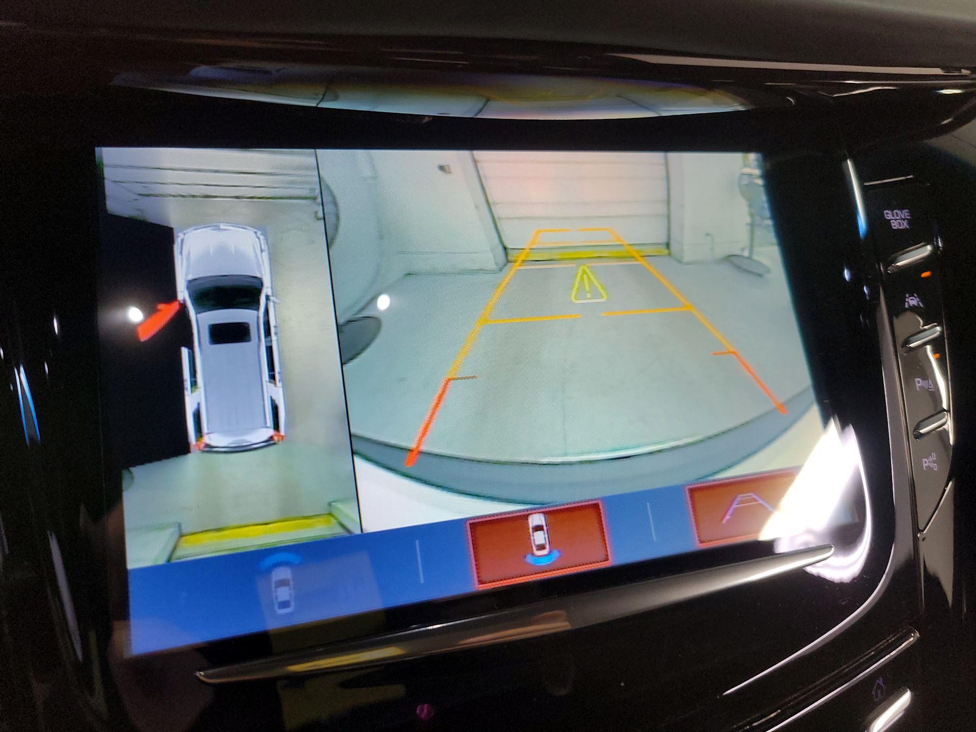 Thumbnail: 2018 Cadillac Escalade - 14