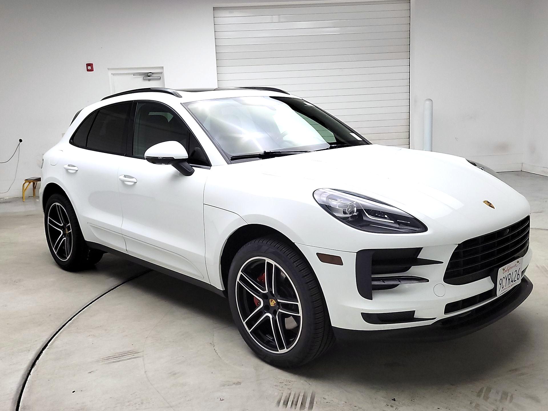 Thumbnail: 2021 Porsche Macan - 1