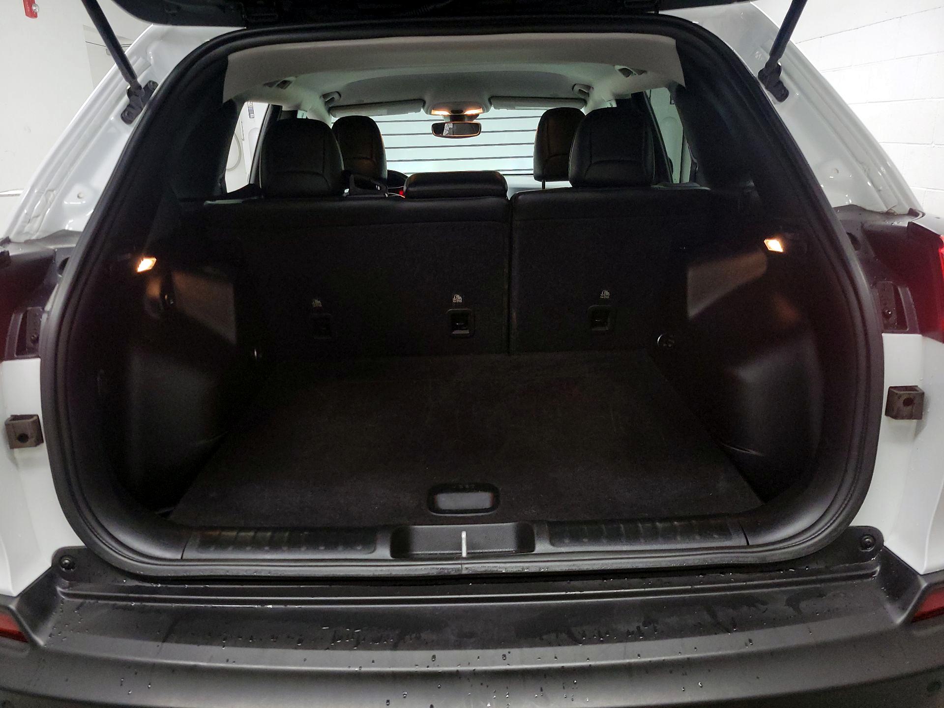 Thumbnail: 2021 Jeep Cherokee - 19