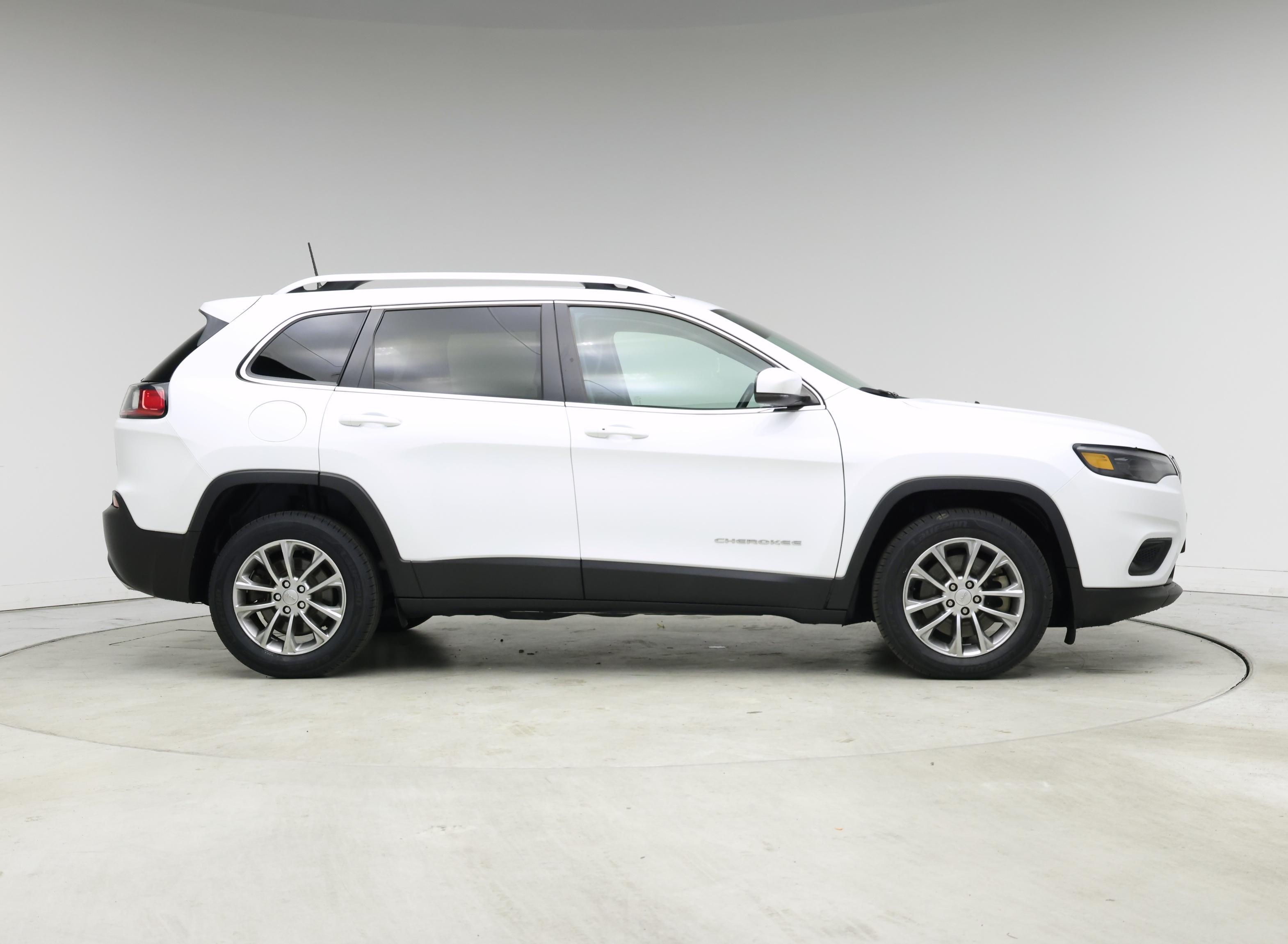 Thumbnail: 2021 Jeep Cherokee - 7