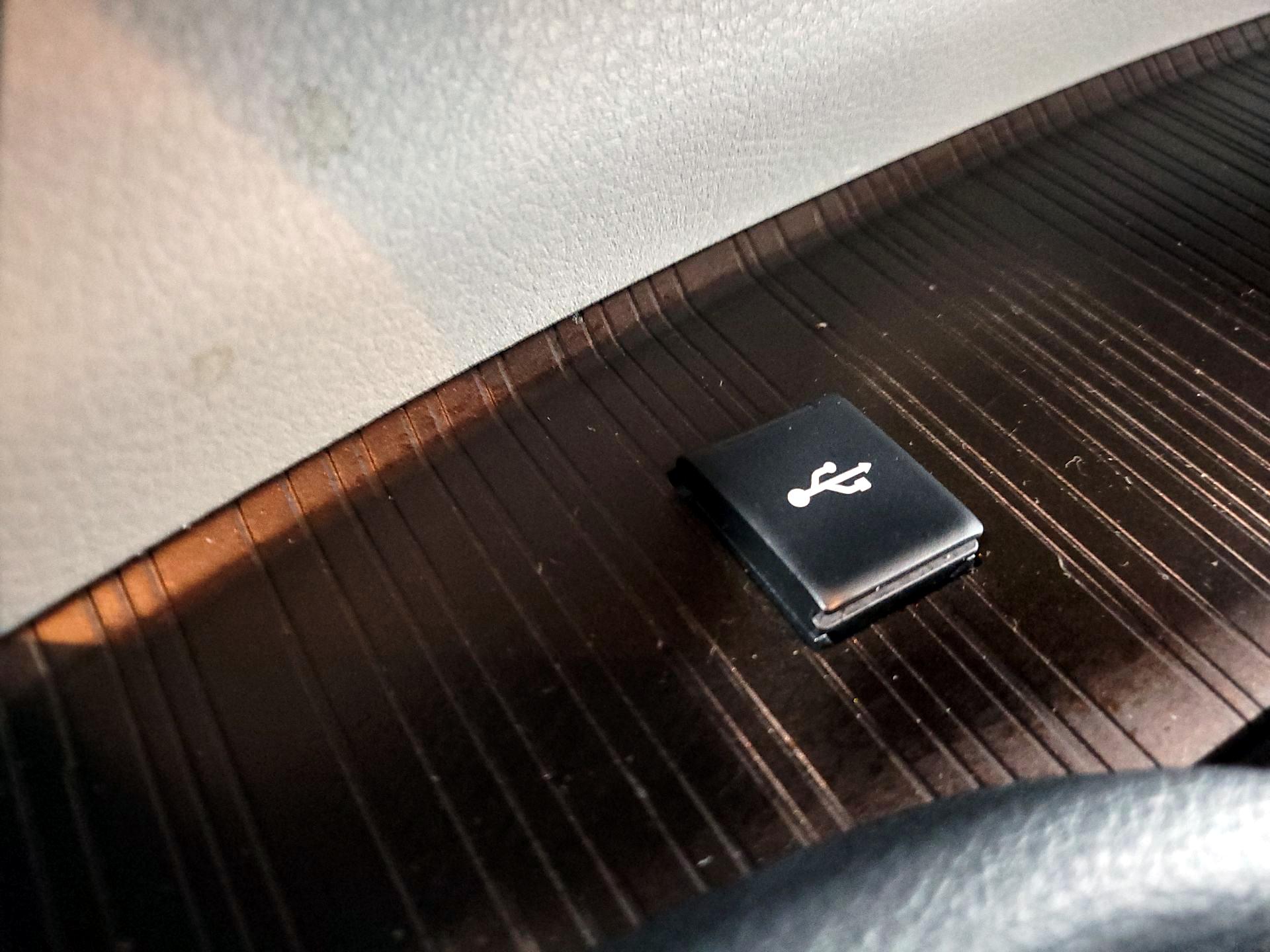 Thumbnail: 2023 Toyota Sienna - 18