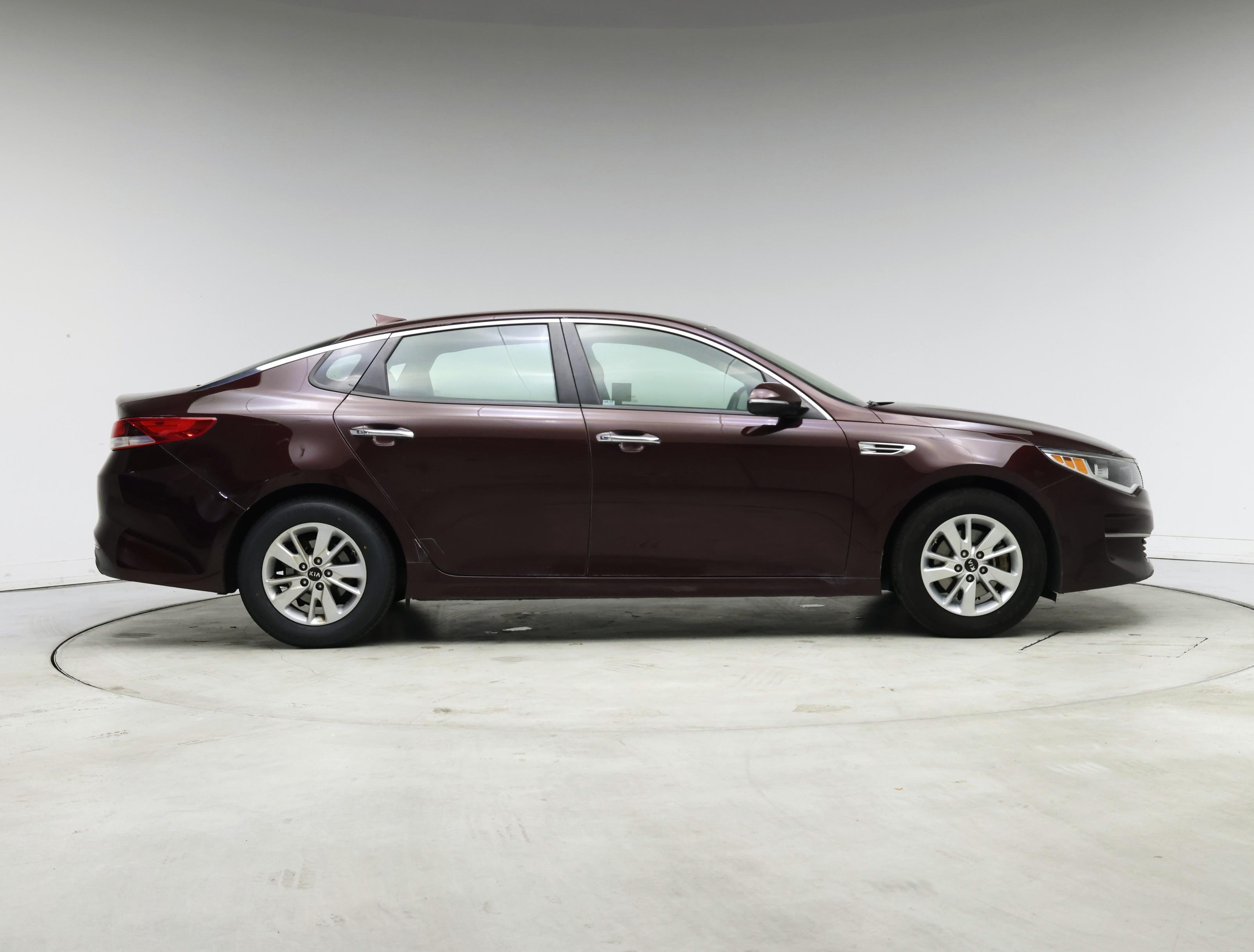 Thumbnail: 2017 Kia Optima - 7