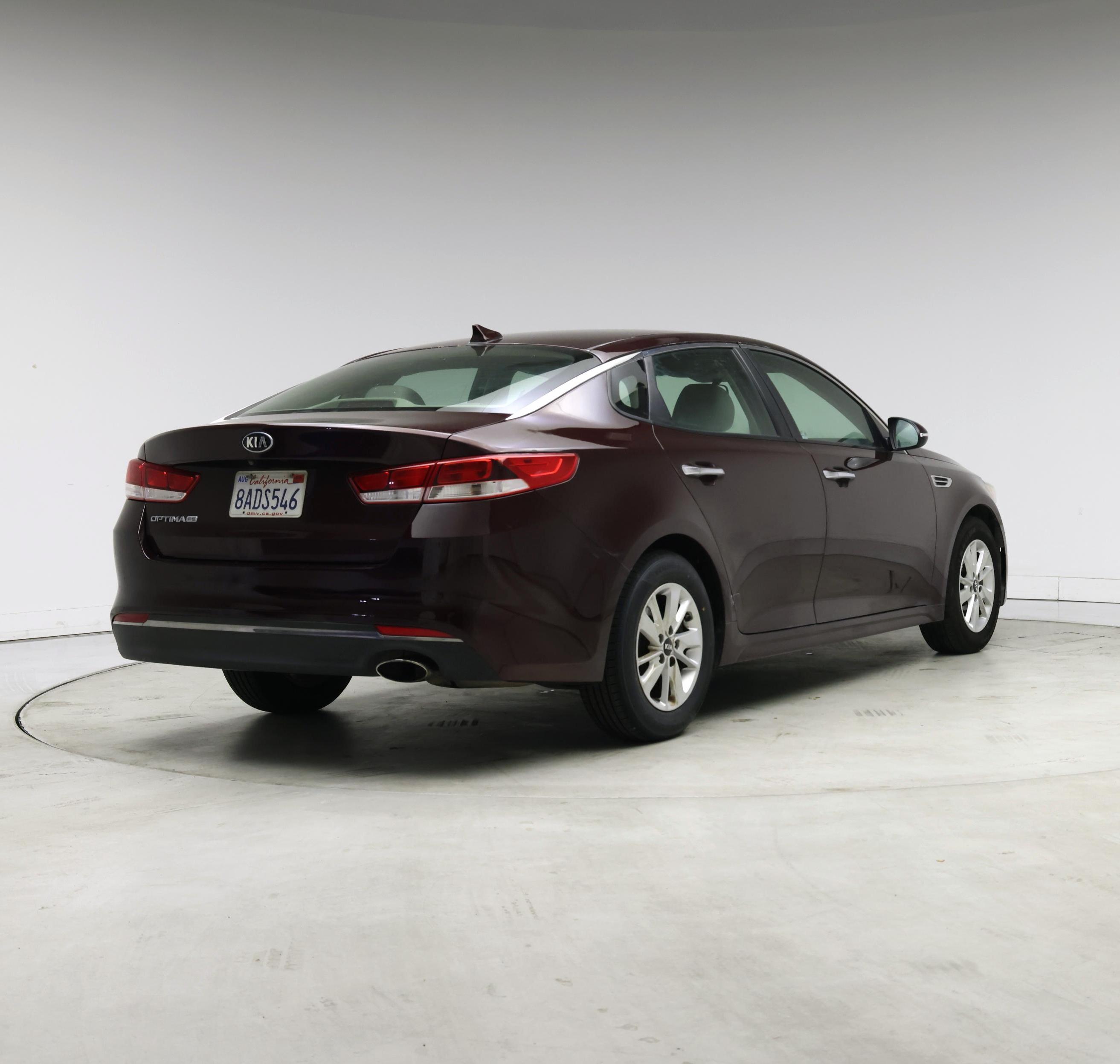 Thumbnail: 2017 Kia Optima - 8