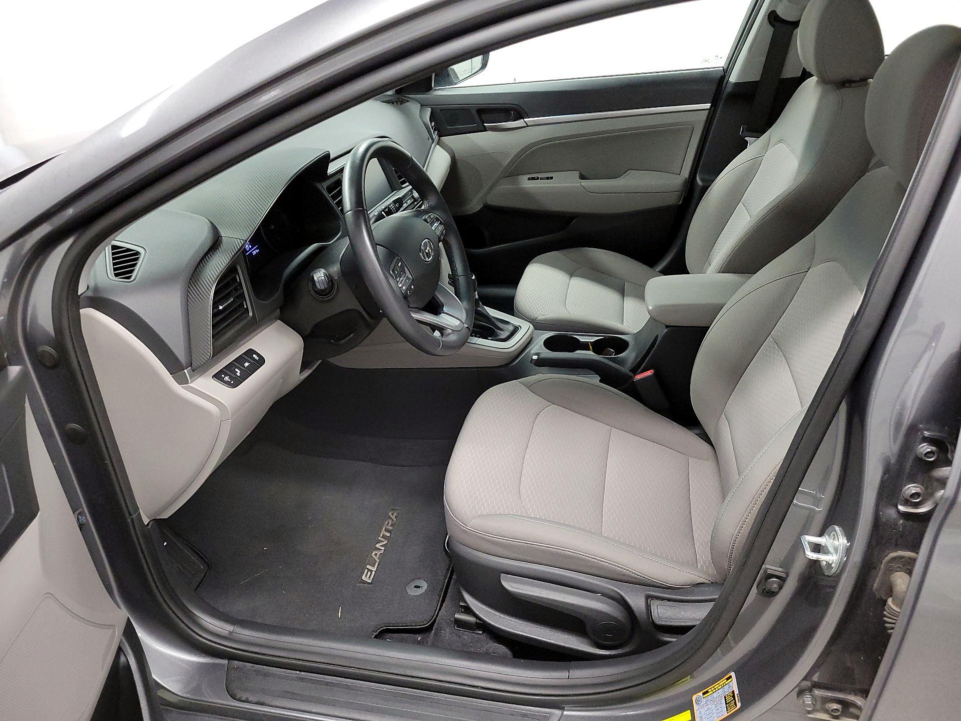 Thumbnail: 2020 Hyundai Elantra - 11
