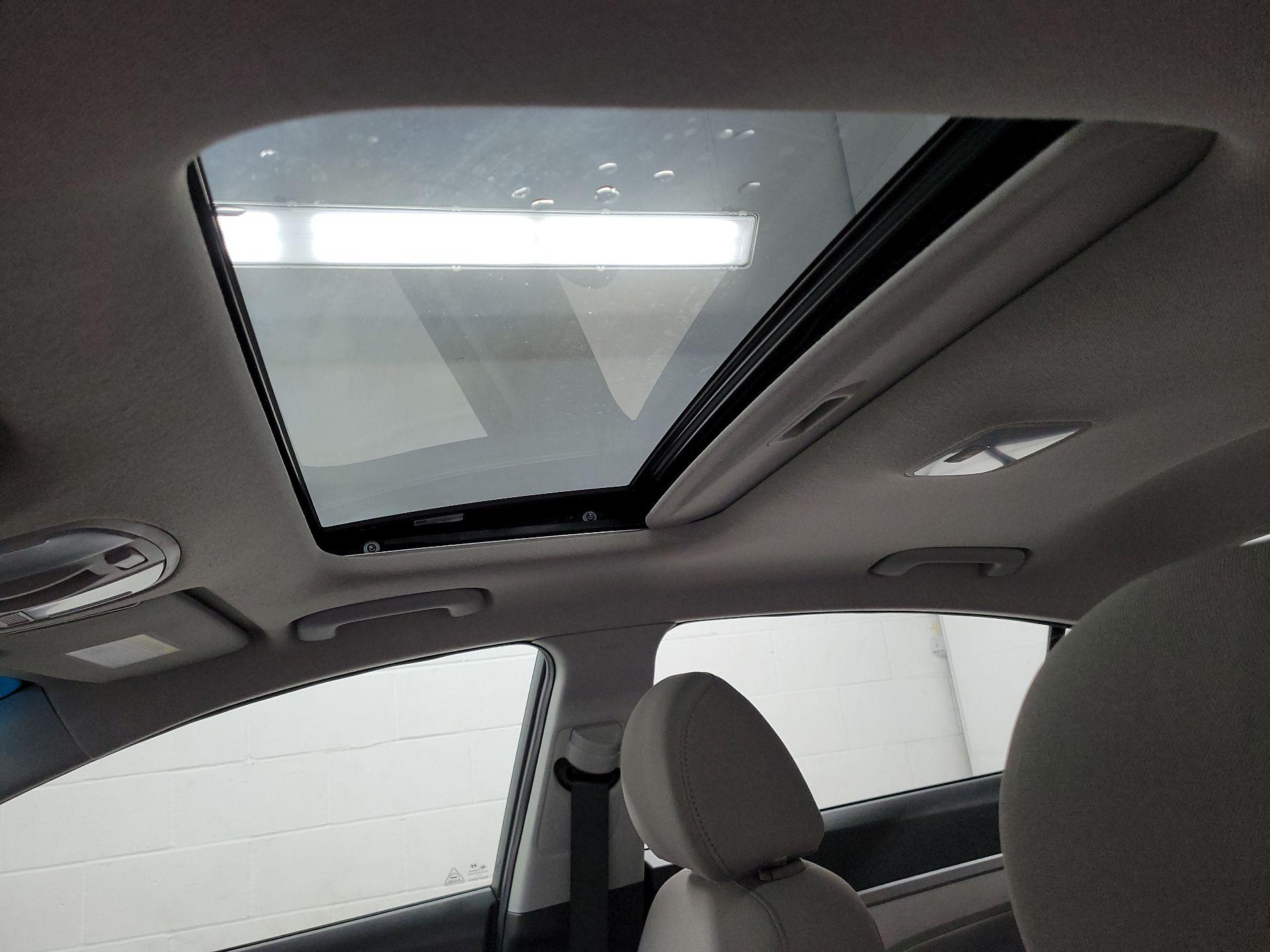 Thumbnail: 2020 Hyundai Elantra - 19