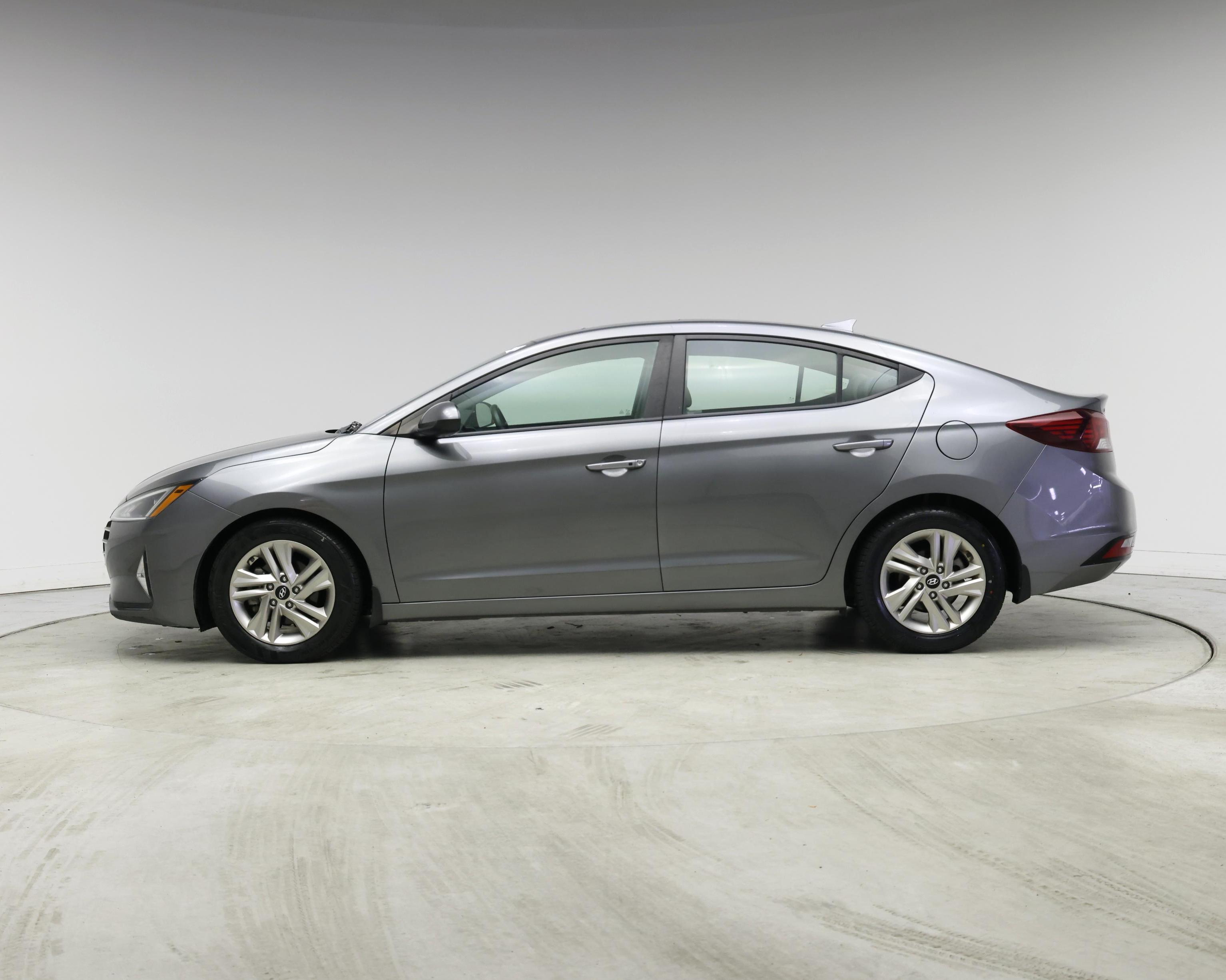 Thumbnail: 2020 Hyundai Elantra - 3