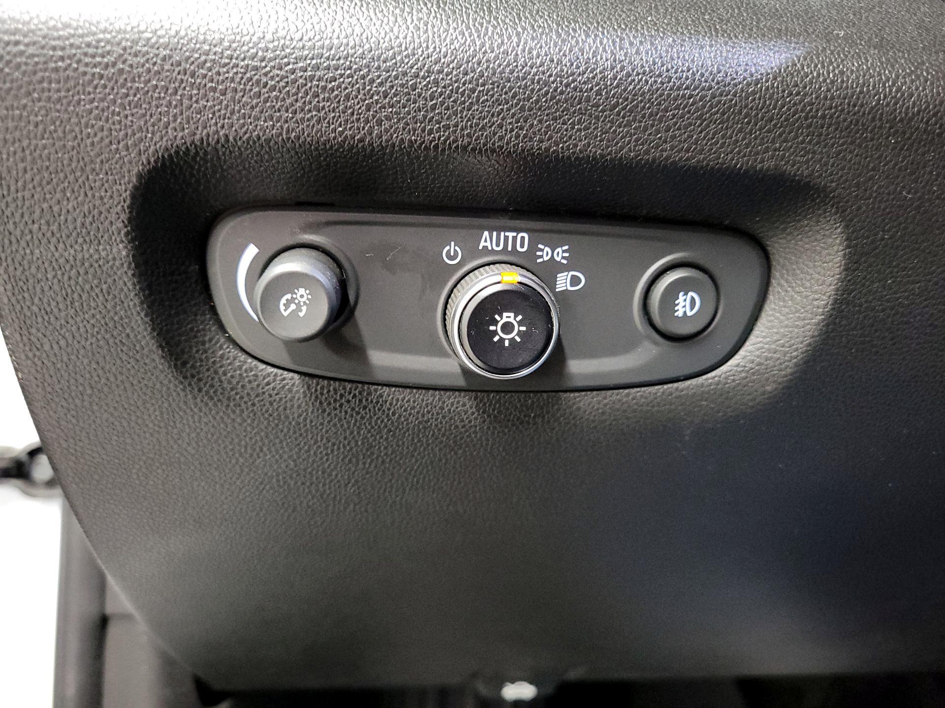 Thumbnail: 2019 Chevrolet Traverse - 13