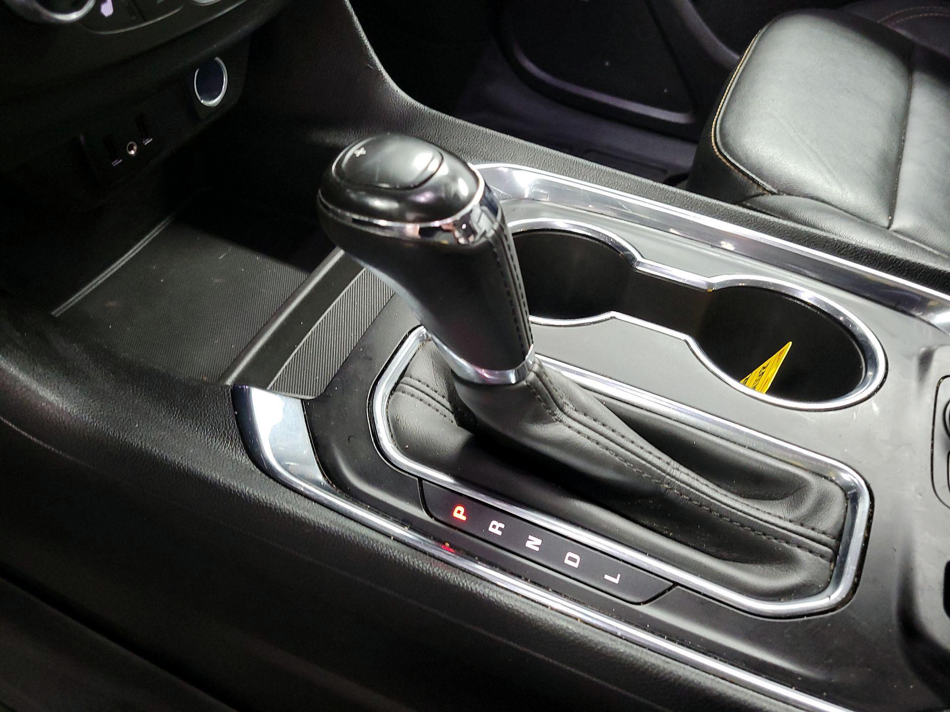 Thumbnail: 2019 Chevrolet Traverse - 17