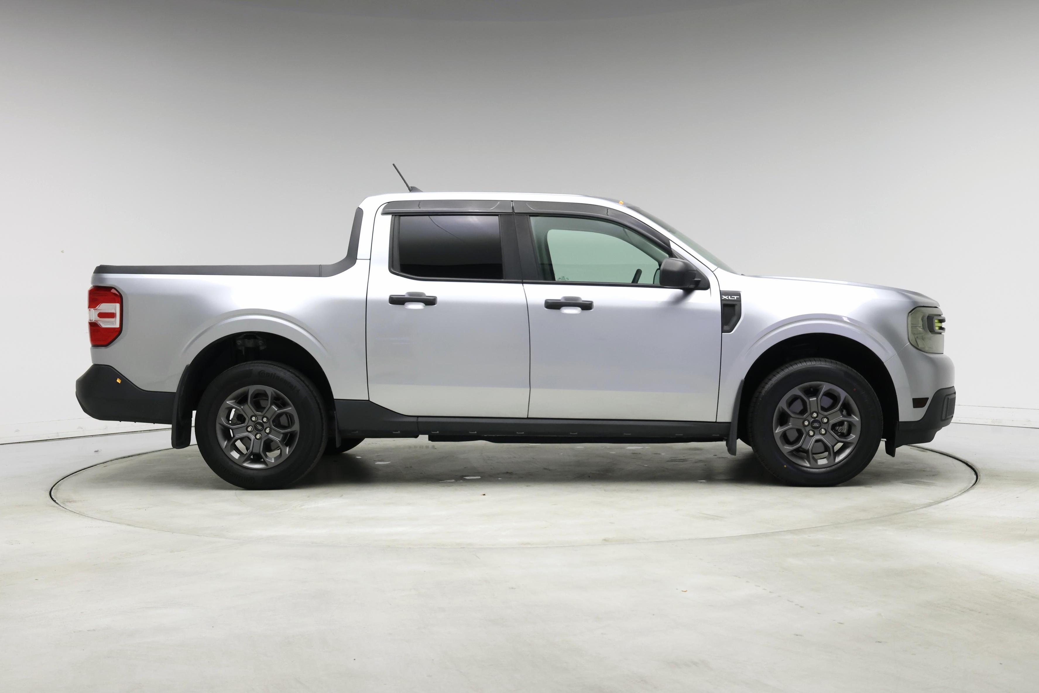 Thumbnail: 2022 Ford Maverick - 7