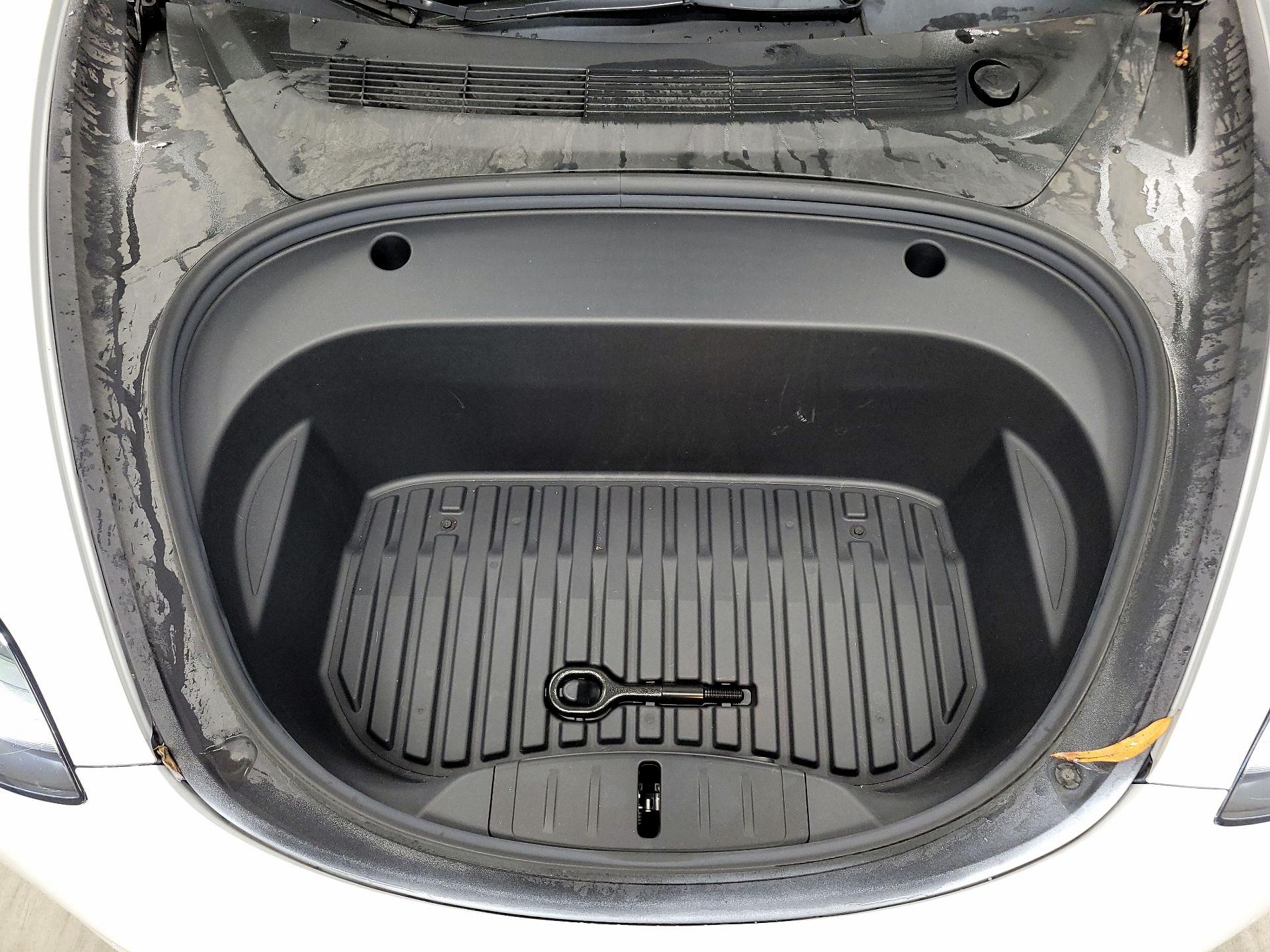 Thumbnail: 2022 Tesla Model 3 - 18