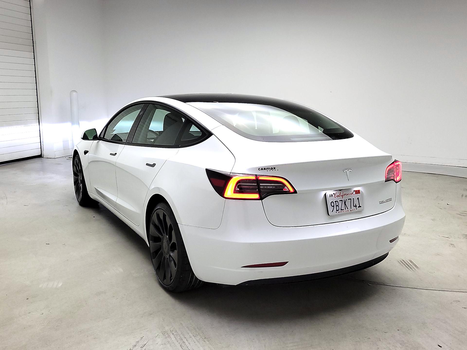 Thumbnail: 2022 Tesla Model 3 - 7