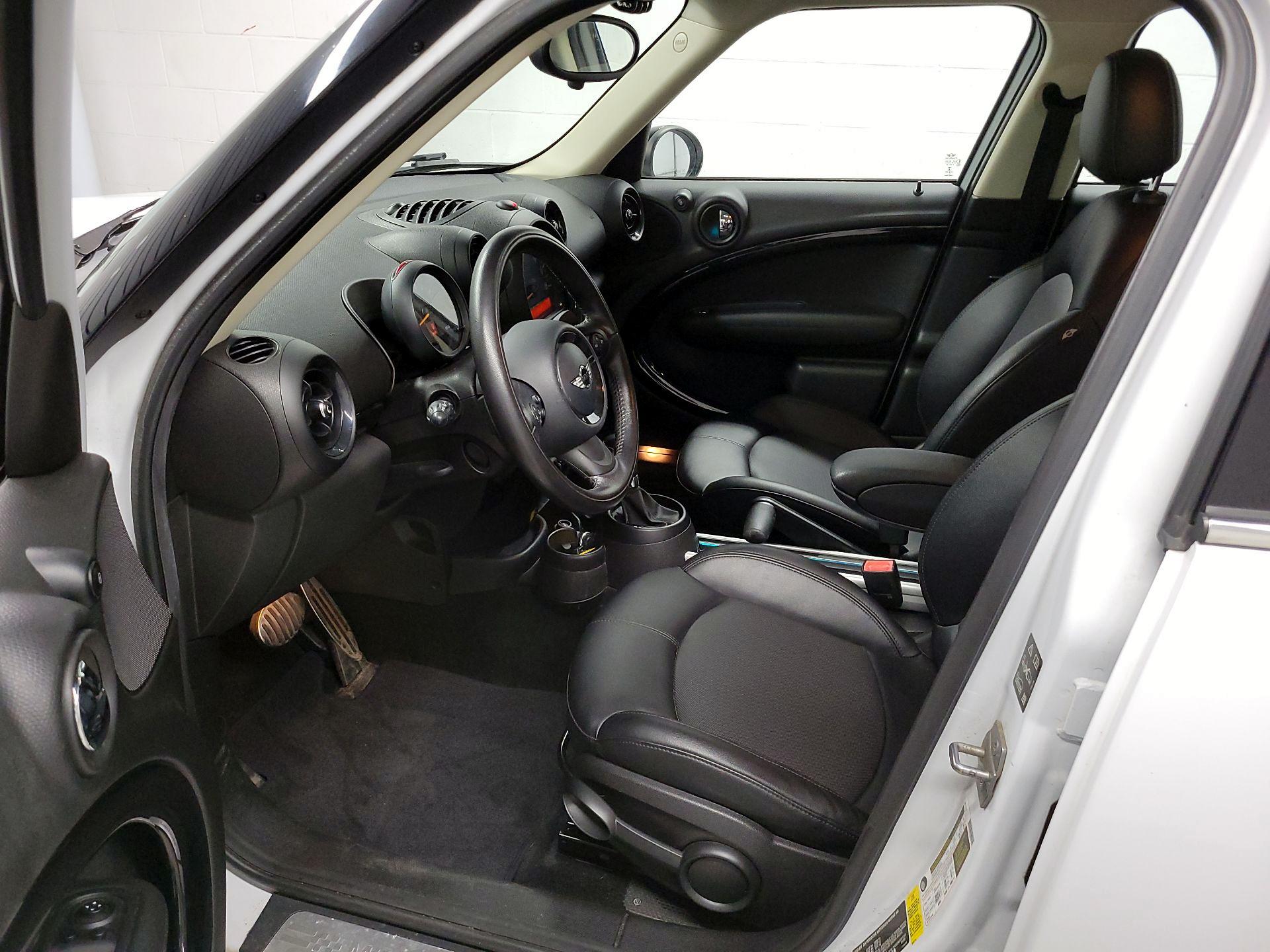 Thumbnail: 2015 MINI Cooper Countryman - 11