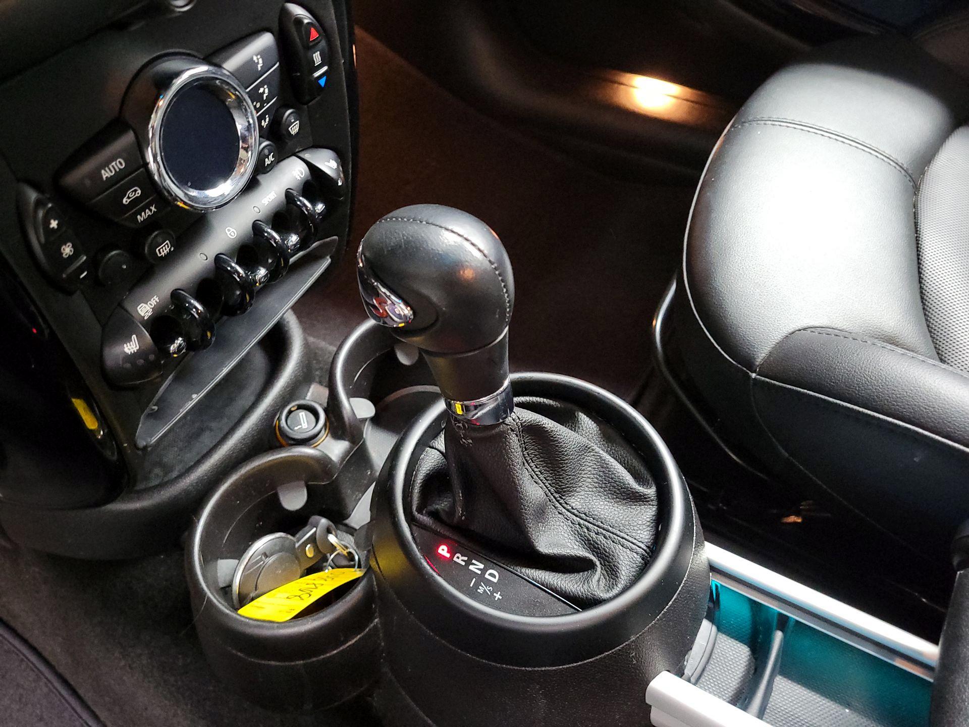 Thumbnail: 2015 MINI Cooper Countryman - 15