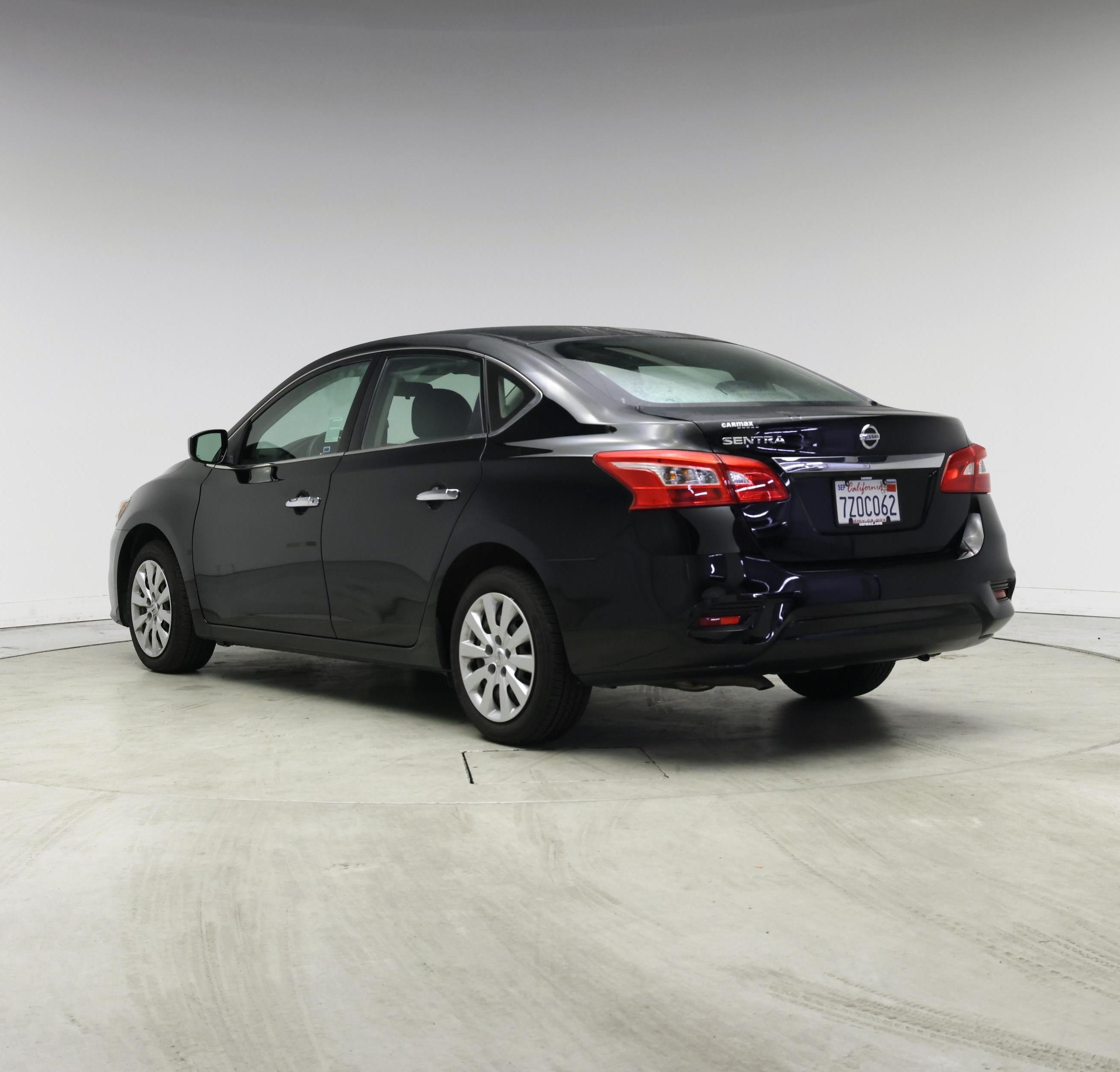 Thumbnail: 2017 Nissan Sentra - 2