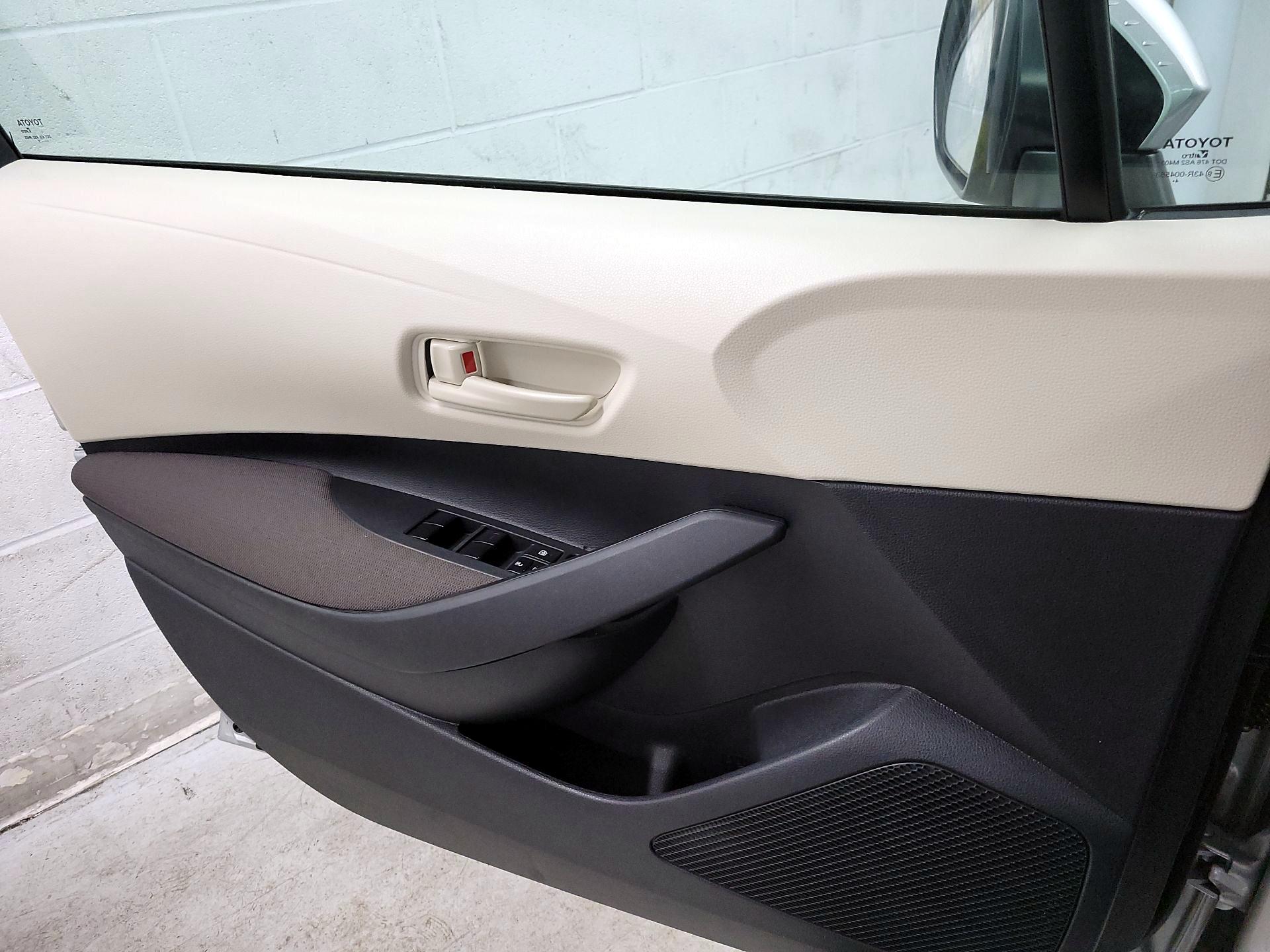 Thumbnail: 2025 Toyota Corolla - 12