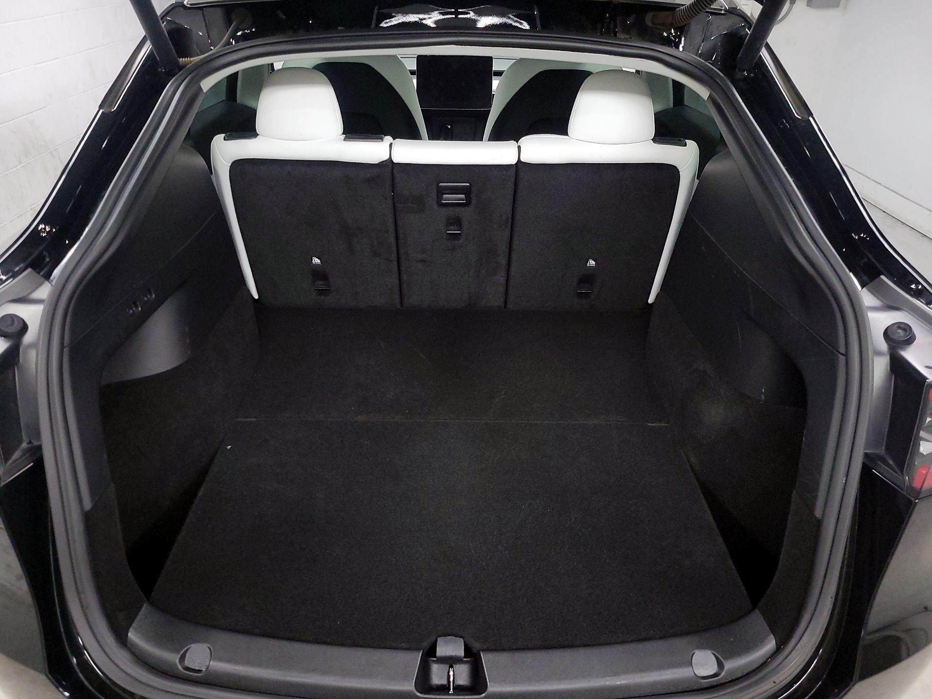 Thumbnail: 2022 Tesla Model Y - 19