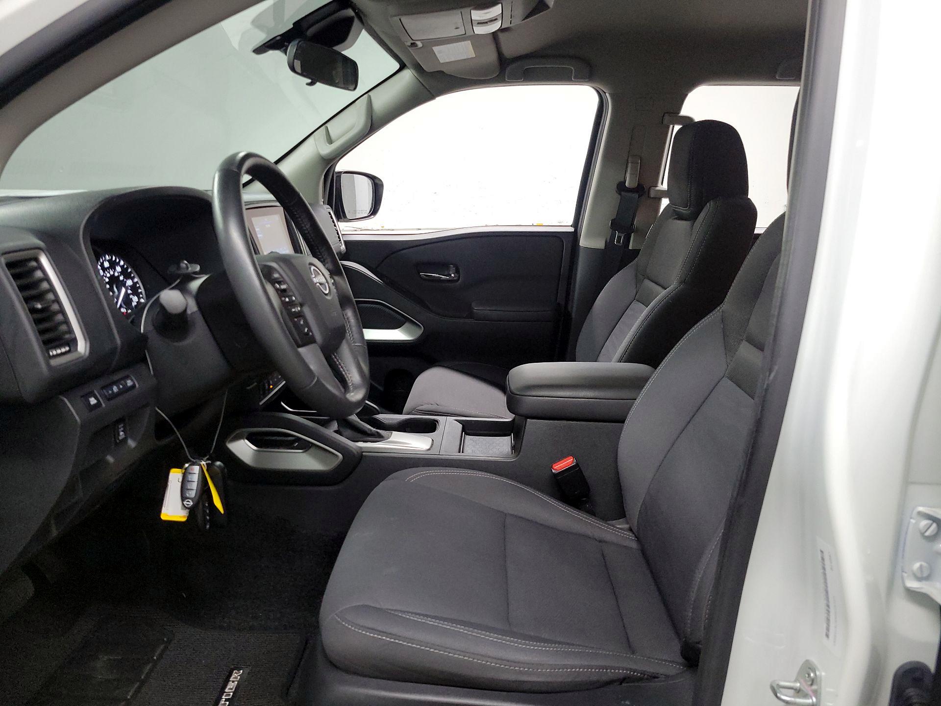 Thumbnail: 2024 Nissan Frontier - 11