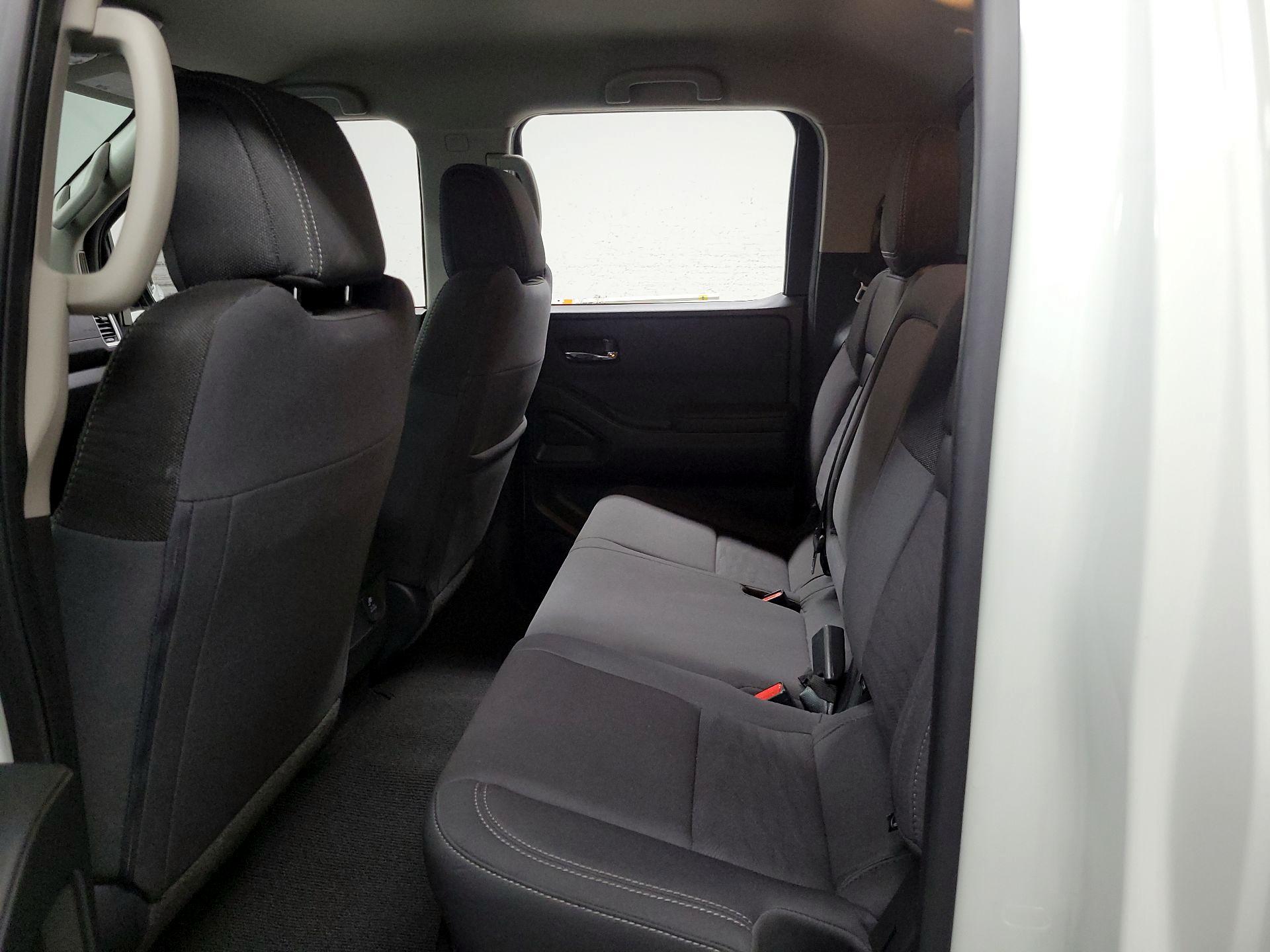 Thumbnail: 2024 Nissan Frontier - 17