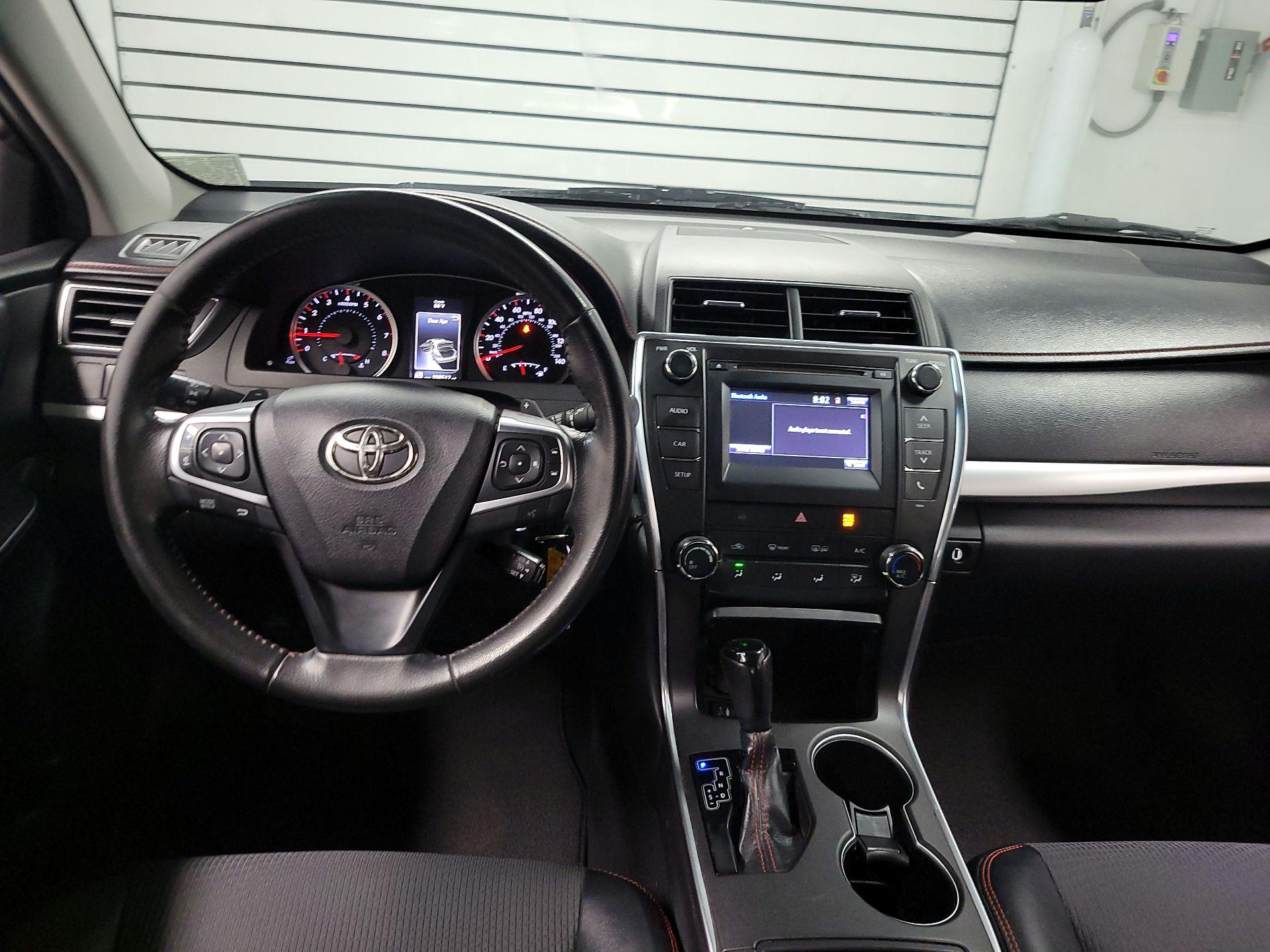 Thumbnail: 2016 Toyota Camry - 8