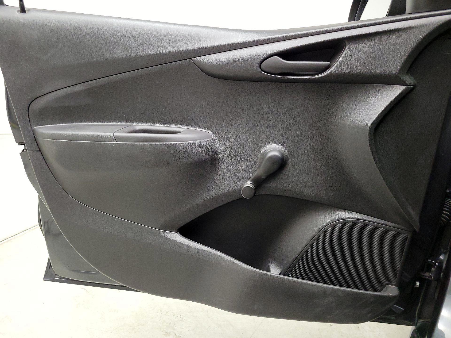 Thumbnail: 2018 Chevrolet Spark - 10