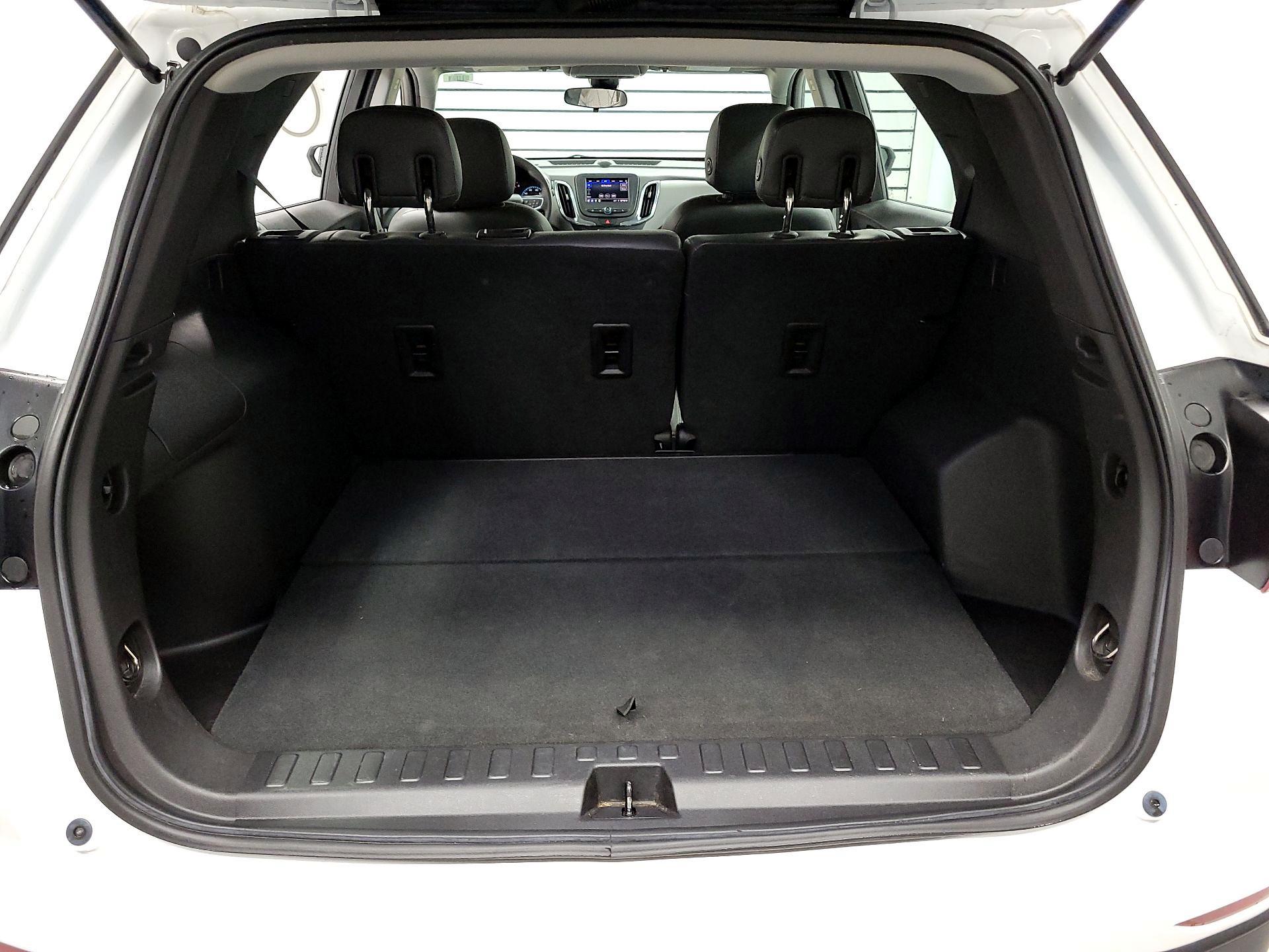 Thumbnail: 2020 Chevrolet Equinox - 16