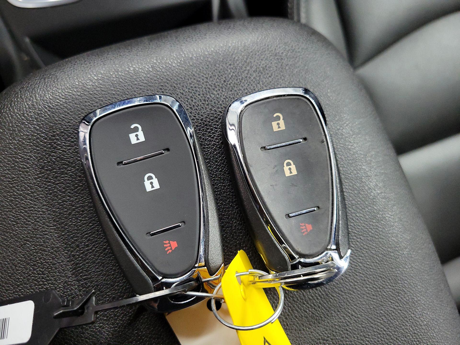 Thumbnail: 2020 Chevrolet Equinox - 18