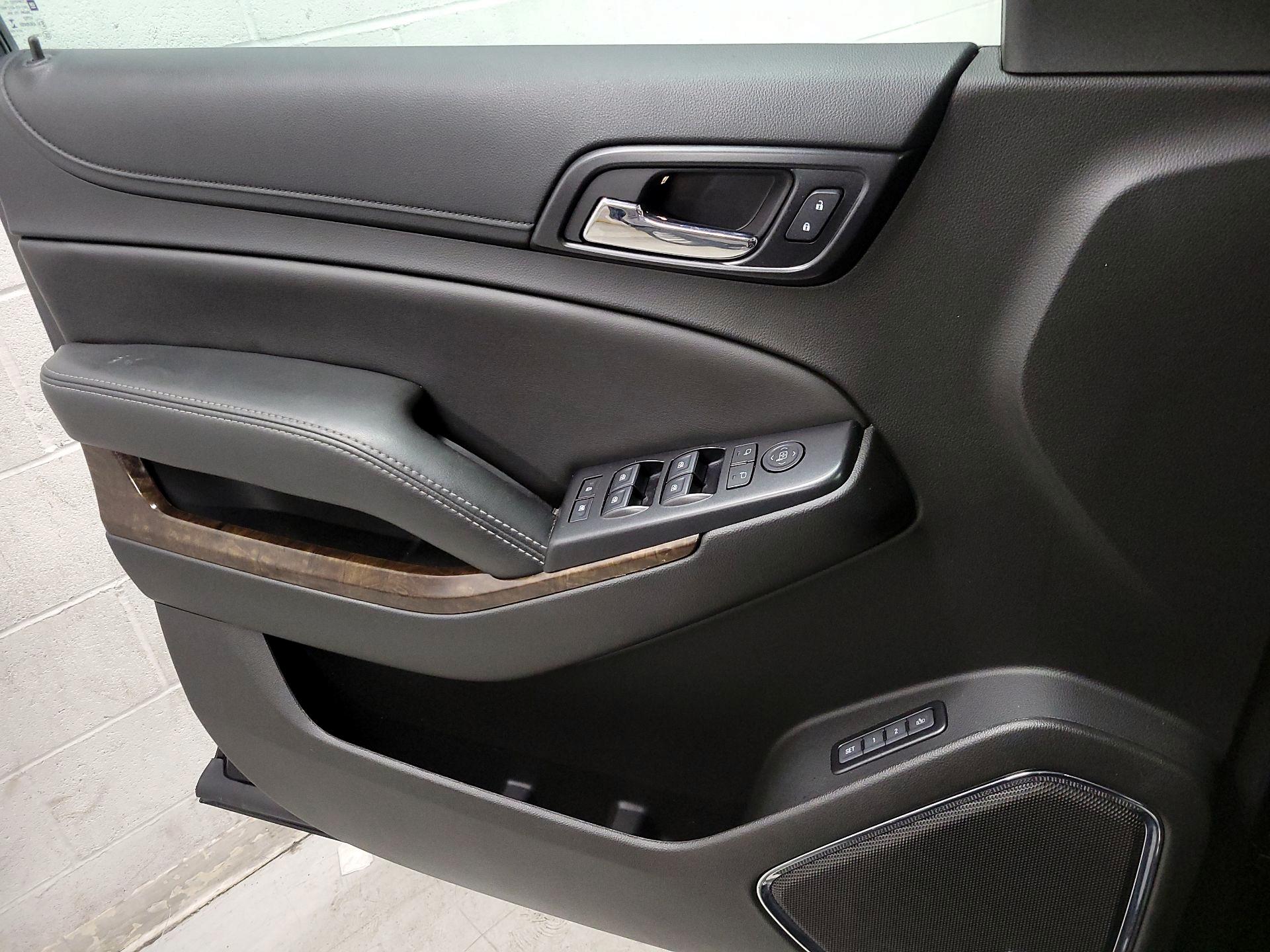 Thumbnail: 2018 Chevrolet Tahoe - 10