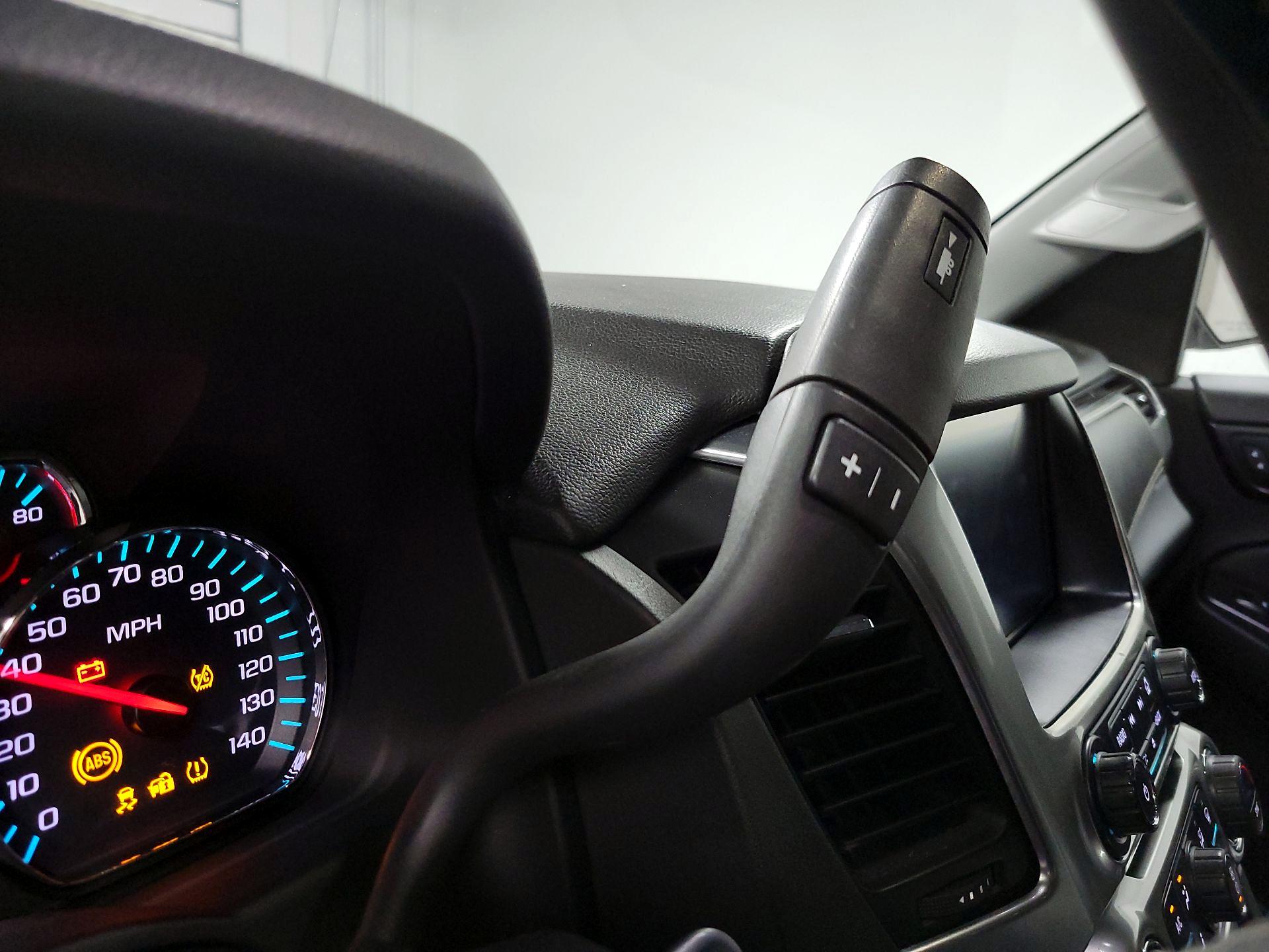 Thumbnail: 2018 Chevrolet Tahoe - 15