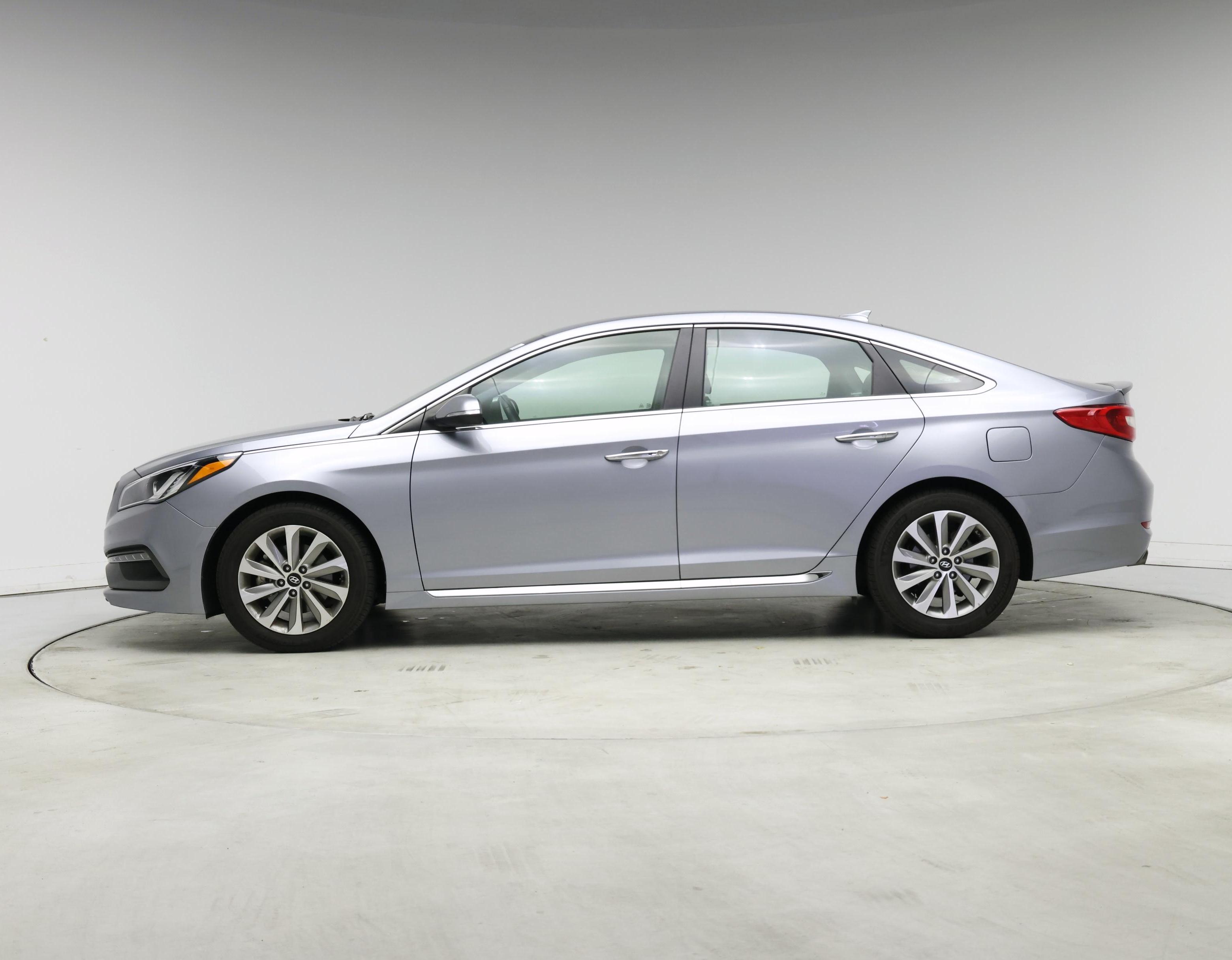Thumbnail: 2016 Hyundai Sonata - 3