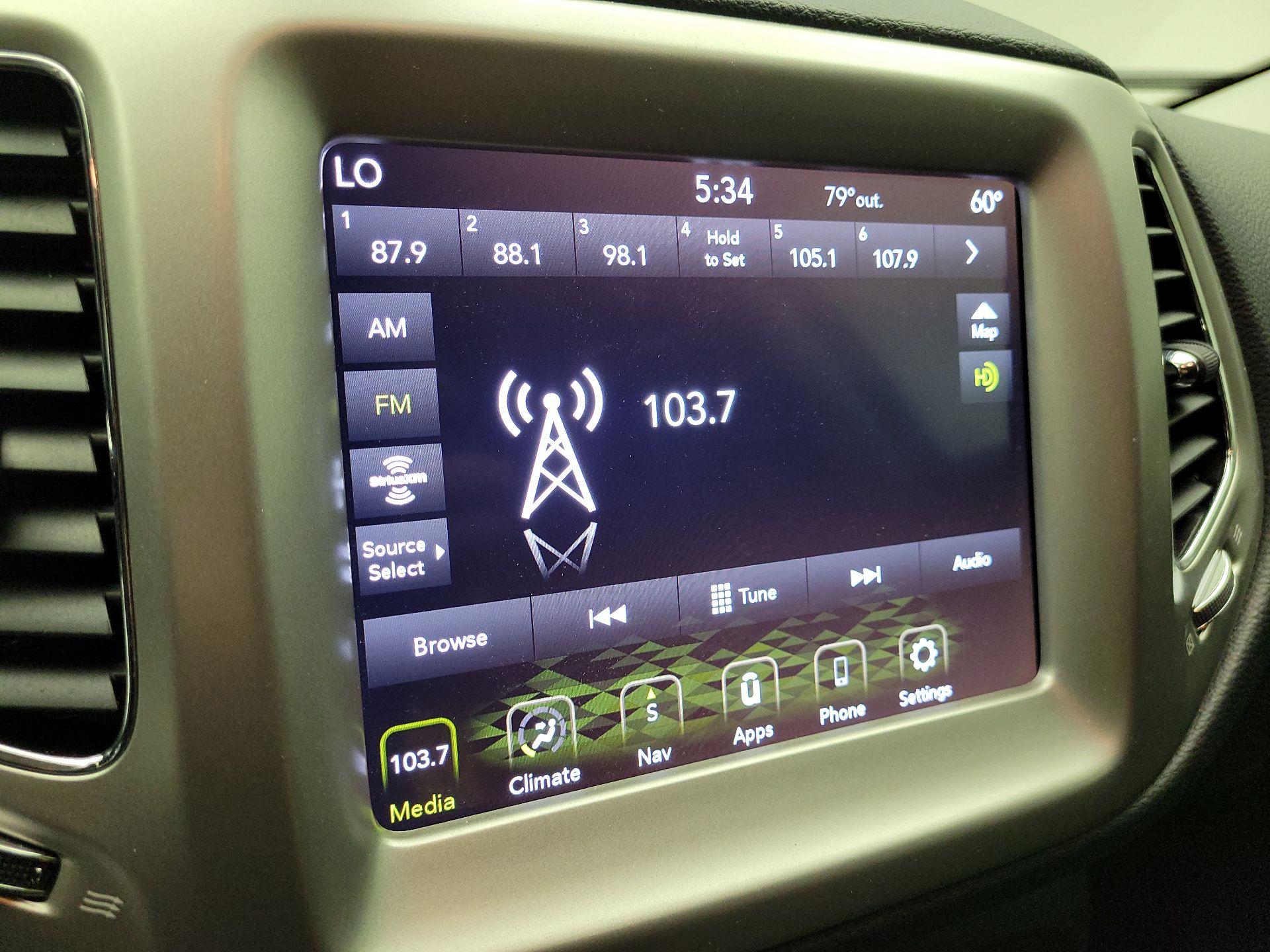 Thumbnail: 2020 Jeep Compass - 14