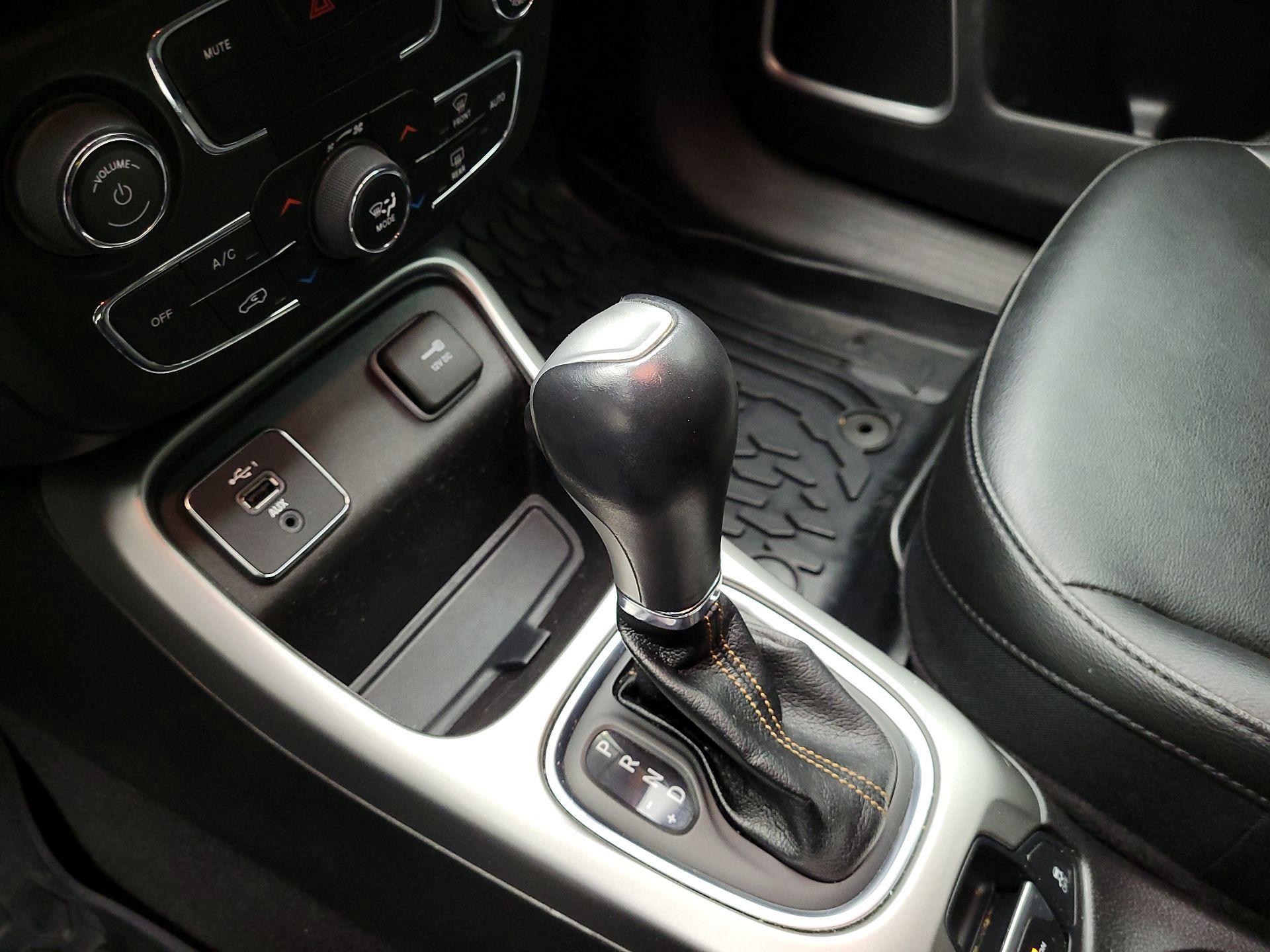 Thumbnail: 2020 Jeep Compass - 16