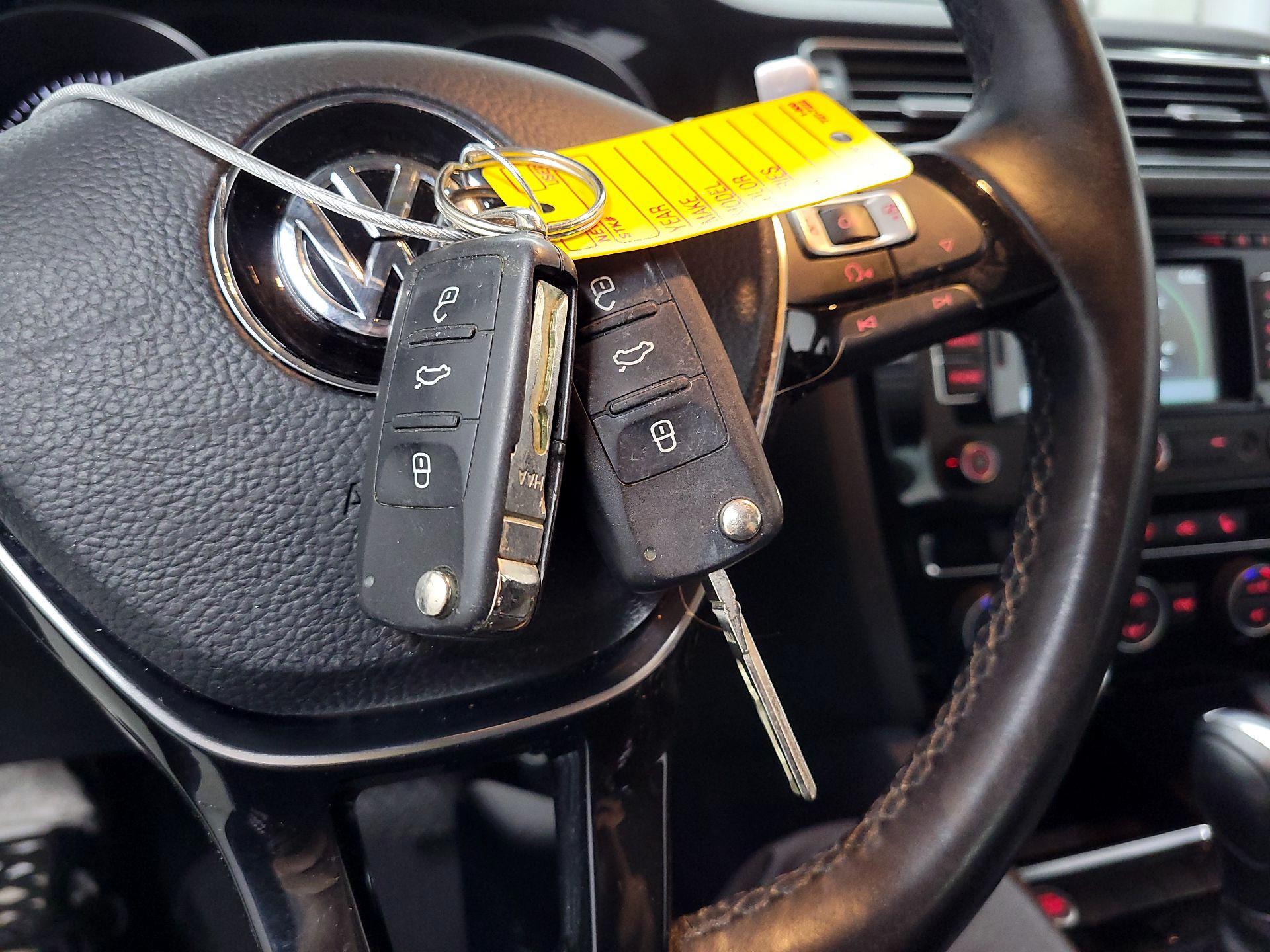 Thumbnail: 2015 Volkswagen Jetta - 20