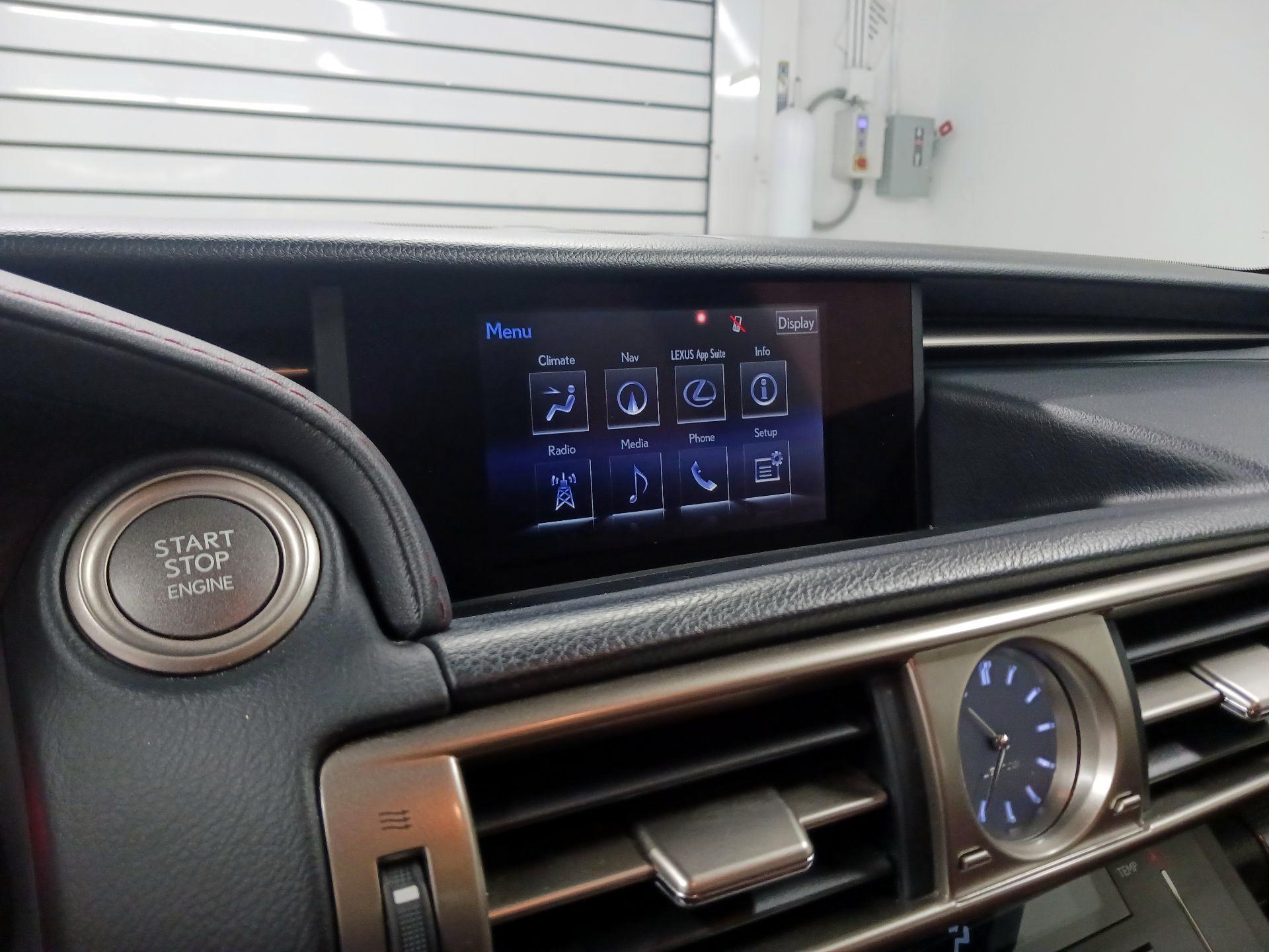 Thumbnail: 2016 Lexus IS - 15