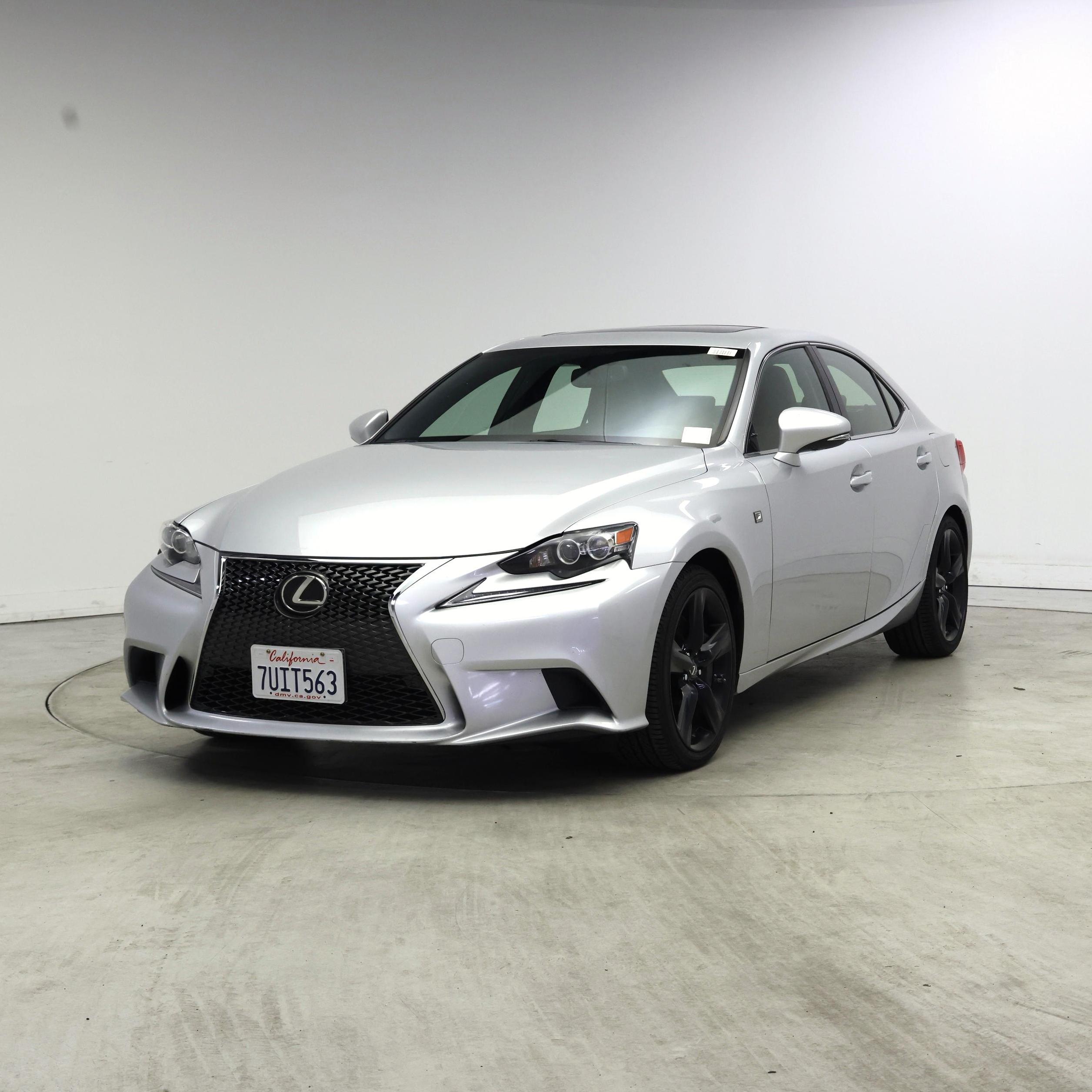 Thumbnail: 2016 Lexus IS - 4