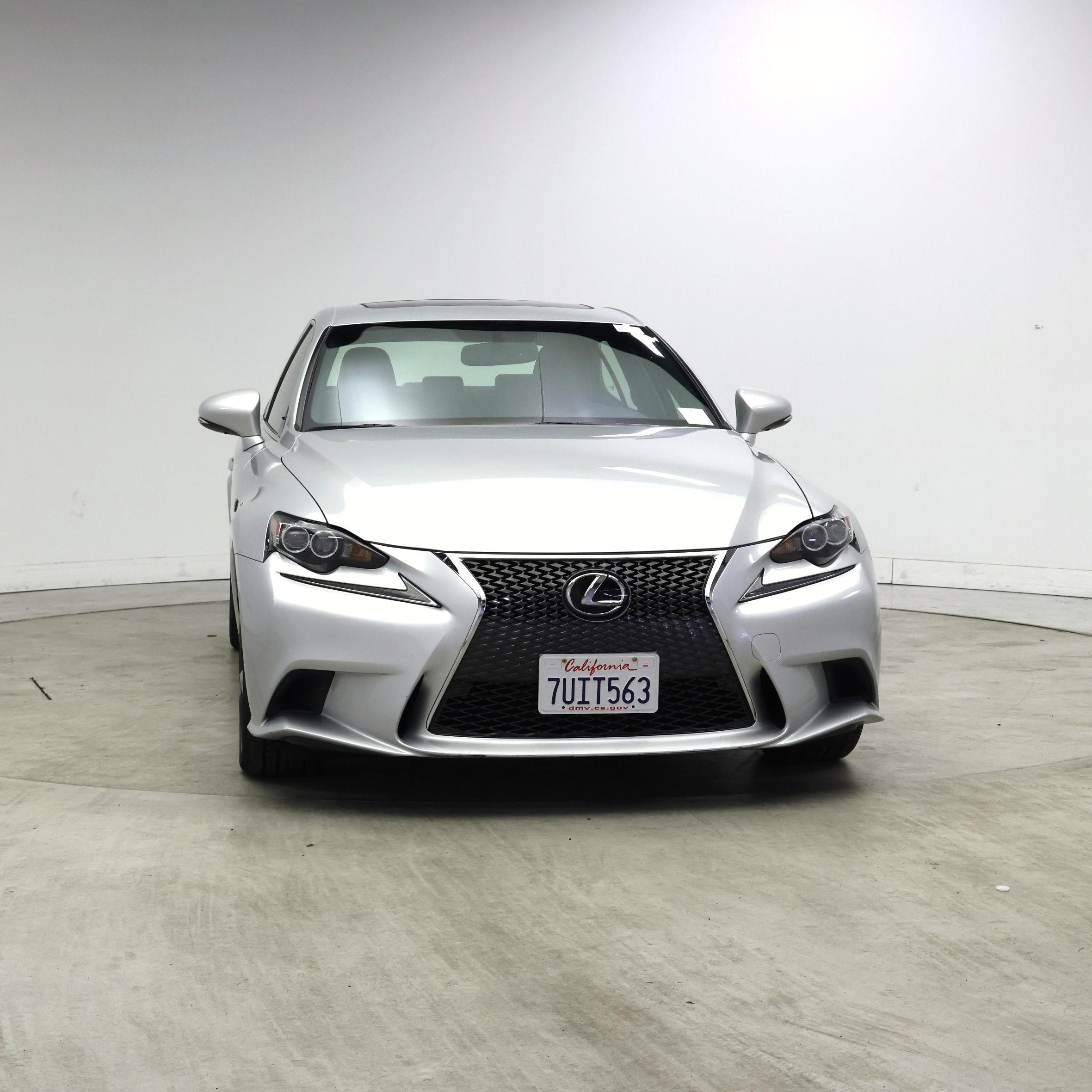 Thumbnail: 2016 Lexus IS - 5