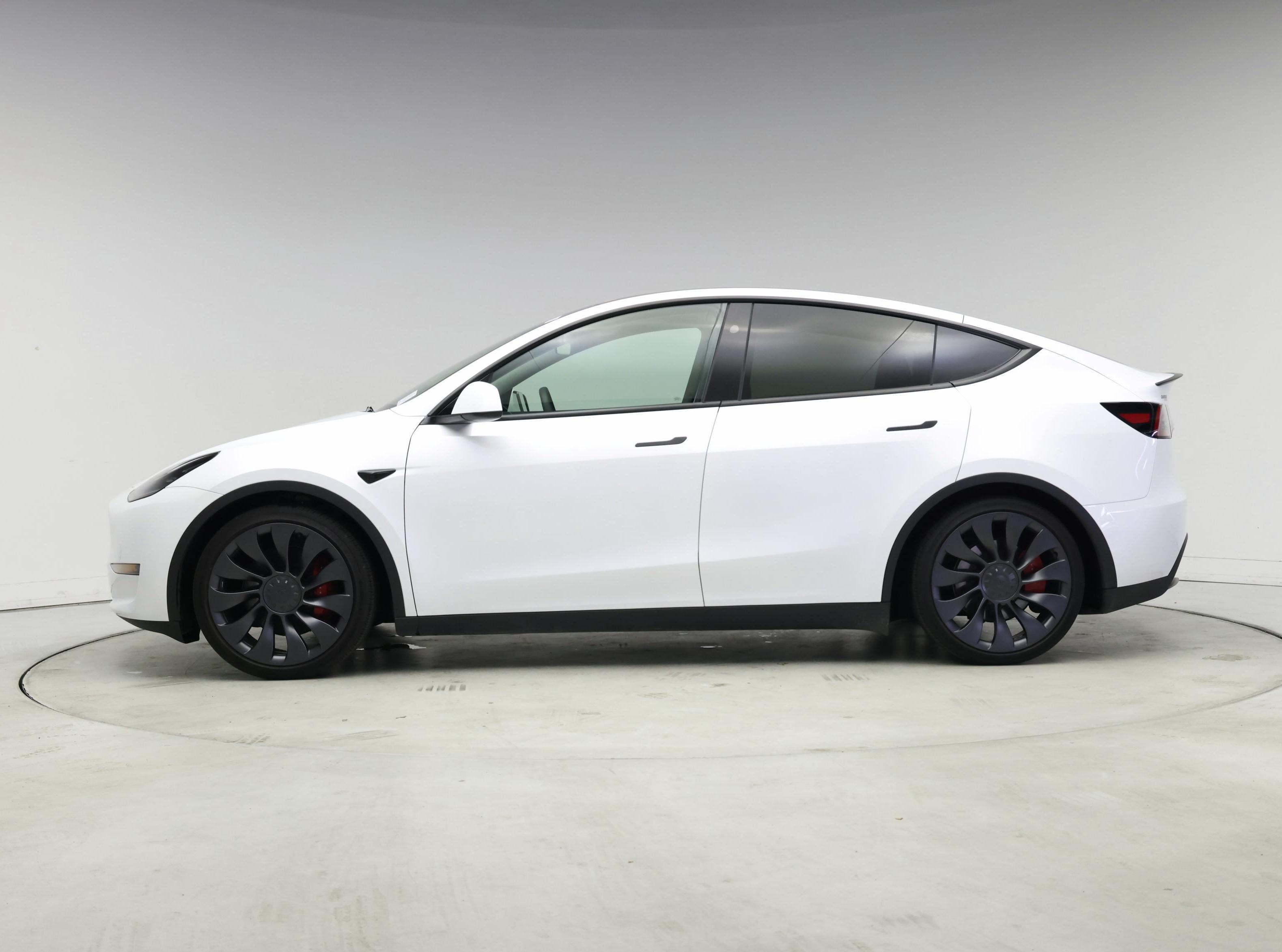 Thumbnail: 2024 Tesla Model Y - 3