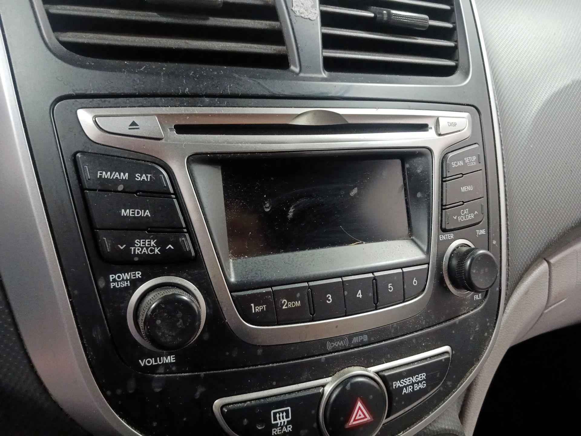 Thumbnail: 2015 Hyundai Accent - 13