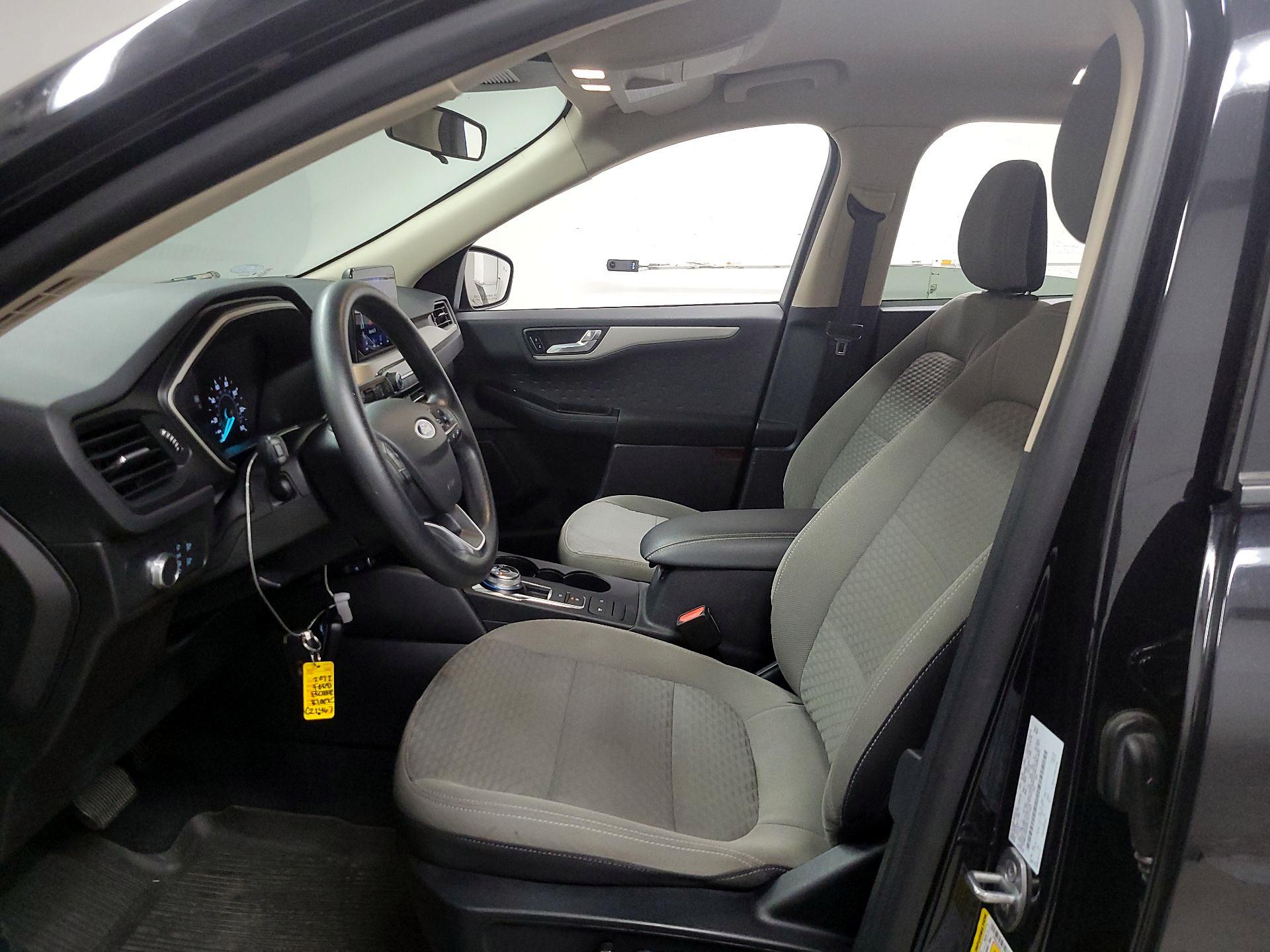 Thumbnail: 2020 Ford Escape - 9