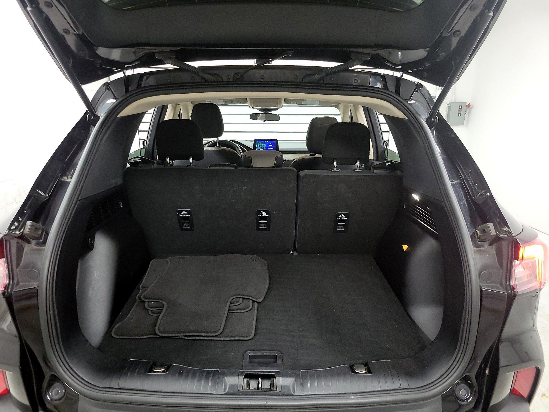 Thumbnail: 2020 Ford Escape - 16