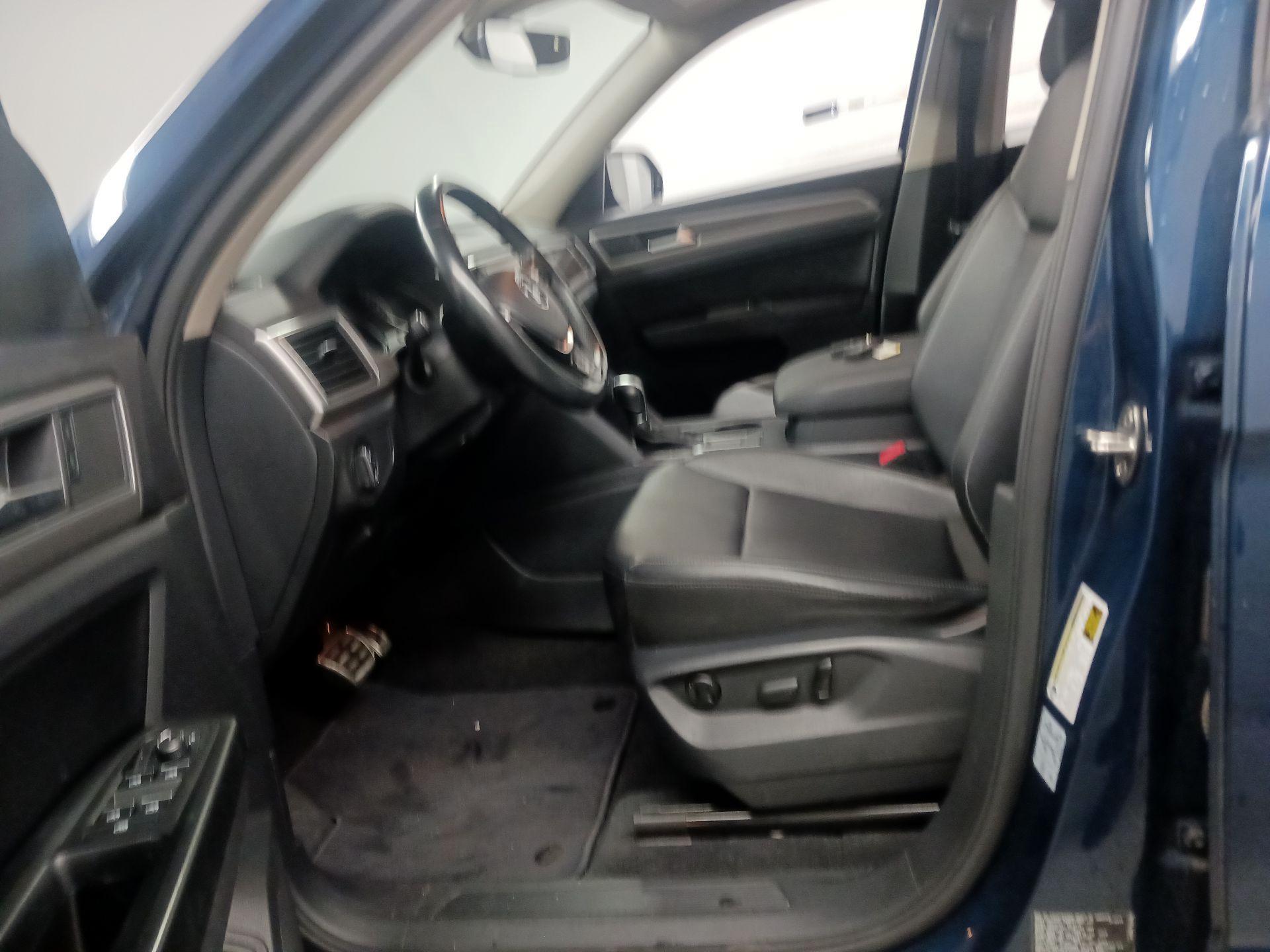 Thumbnail: 2019 Volkswagen Atlas - 9