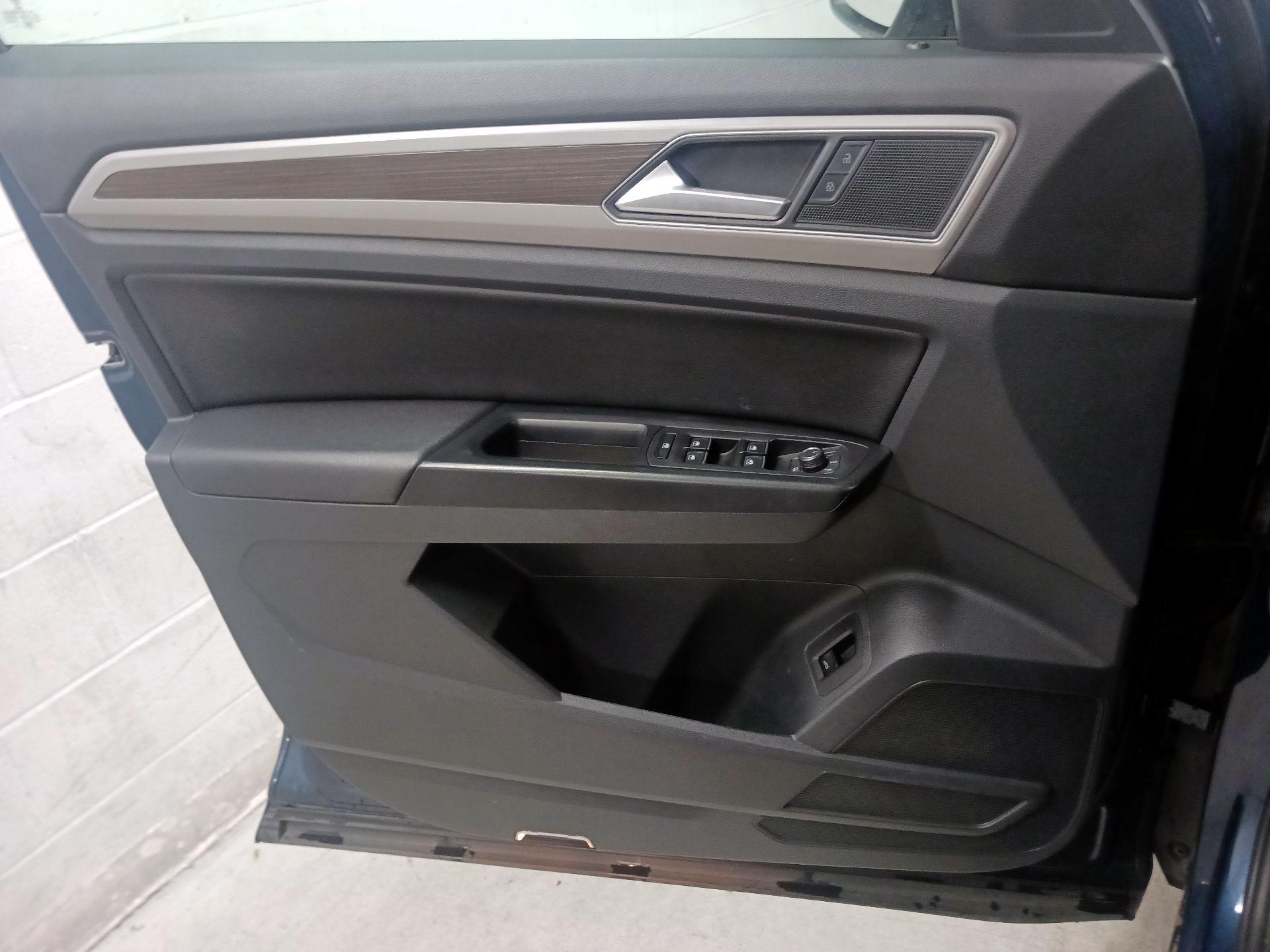 Thumbnail: 2019 Volkswagen Atlas - 10