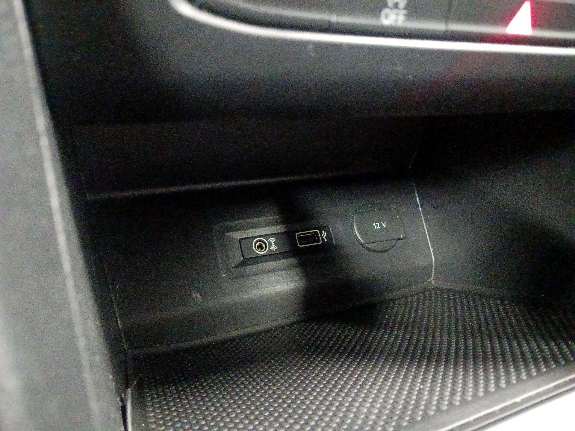 Thumbnail: 2019 Volkswagen Atlas - 16